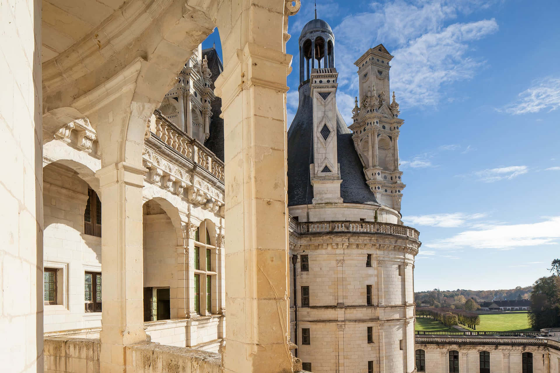 Stilearchitettonico Rinascimentale - Chateau De Chambord Sfondo