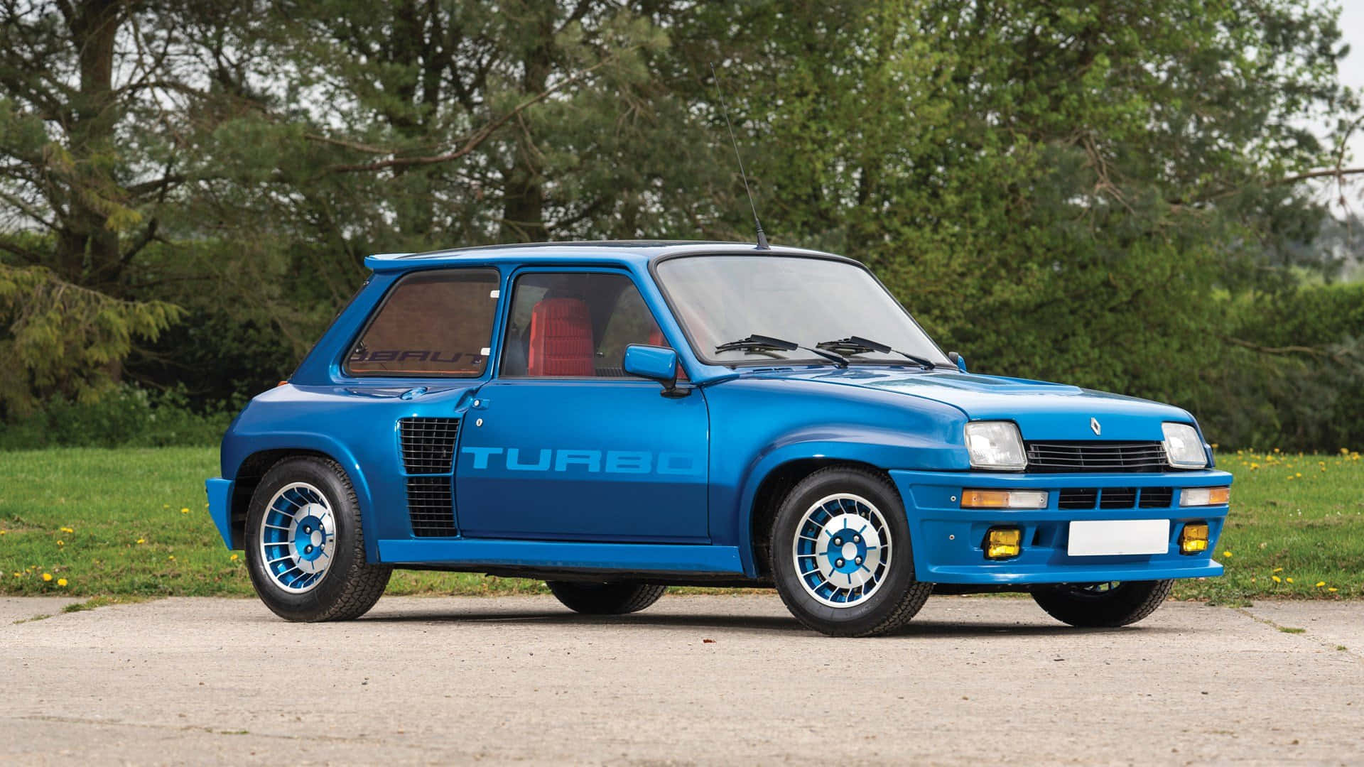 Captivating Renault 5 Turbo in a Beautiful Setting Wallpaper