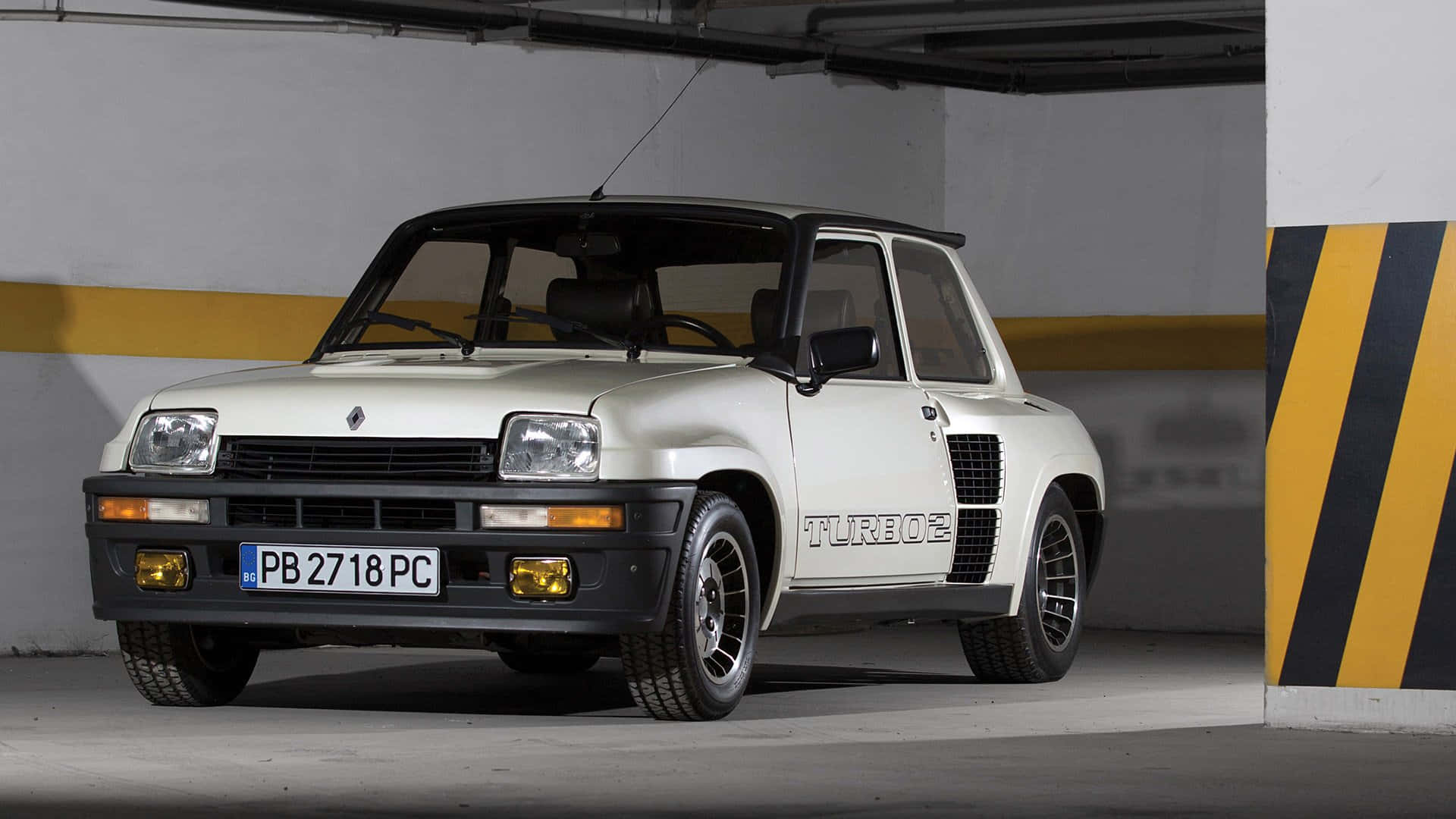 A Classic Renault 5 Turbo in Full Glory Wallpaper