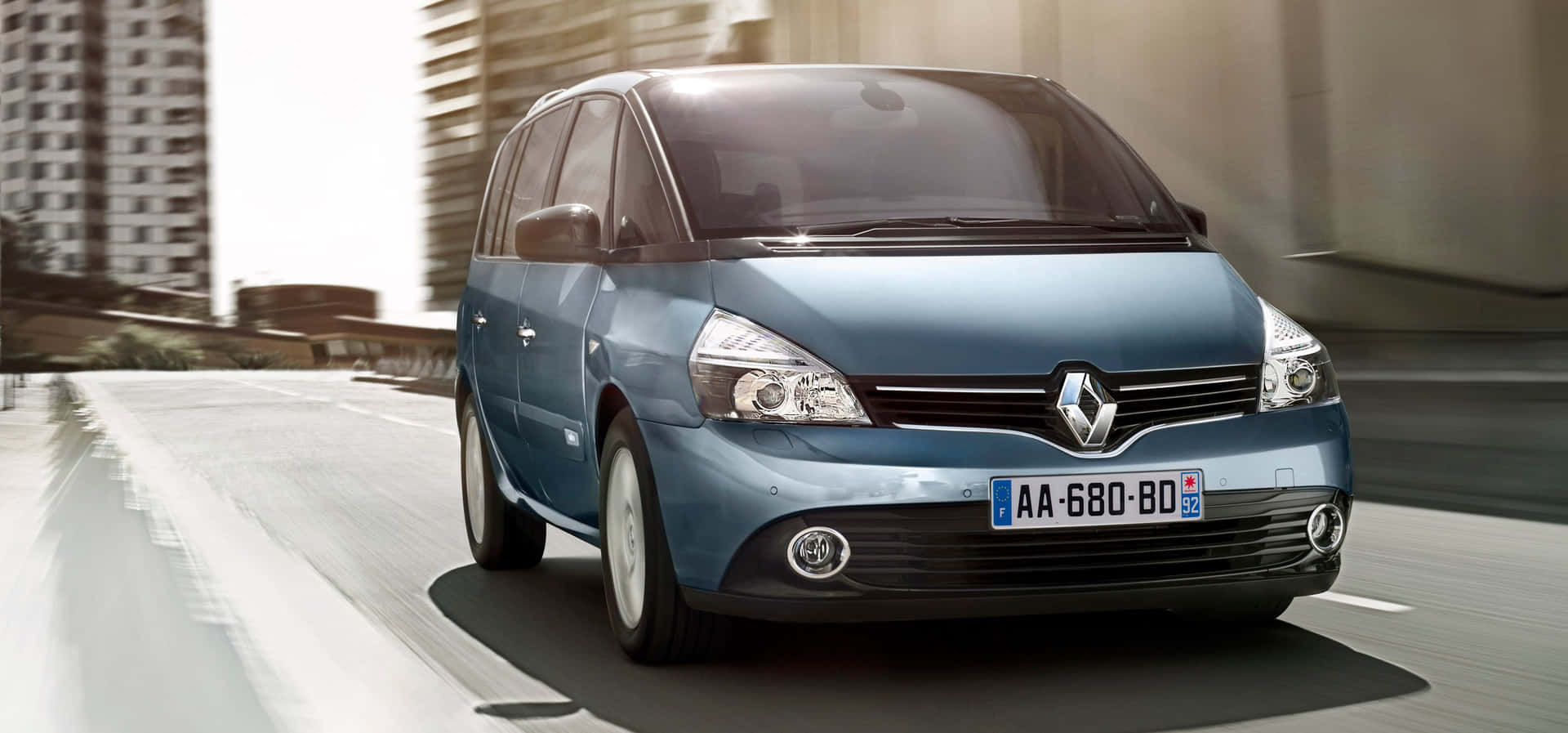 Renowned Renault Espace: The Epitome Of Luxury And Comfort Wallpaper