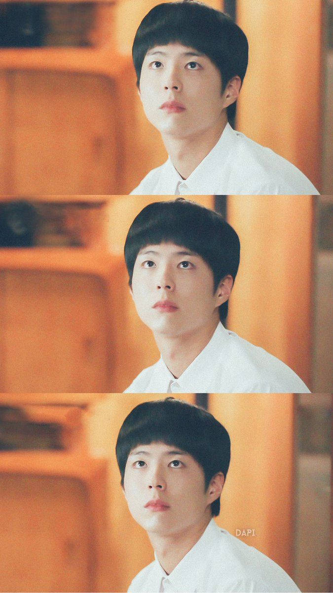 Reply 1988 Park Bo-gum Looking Up Wallpaper