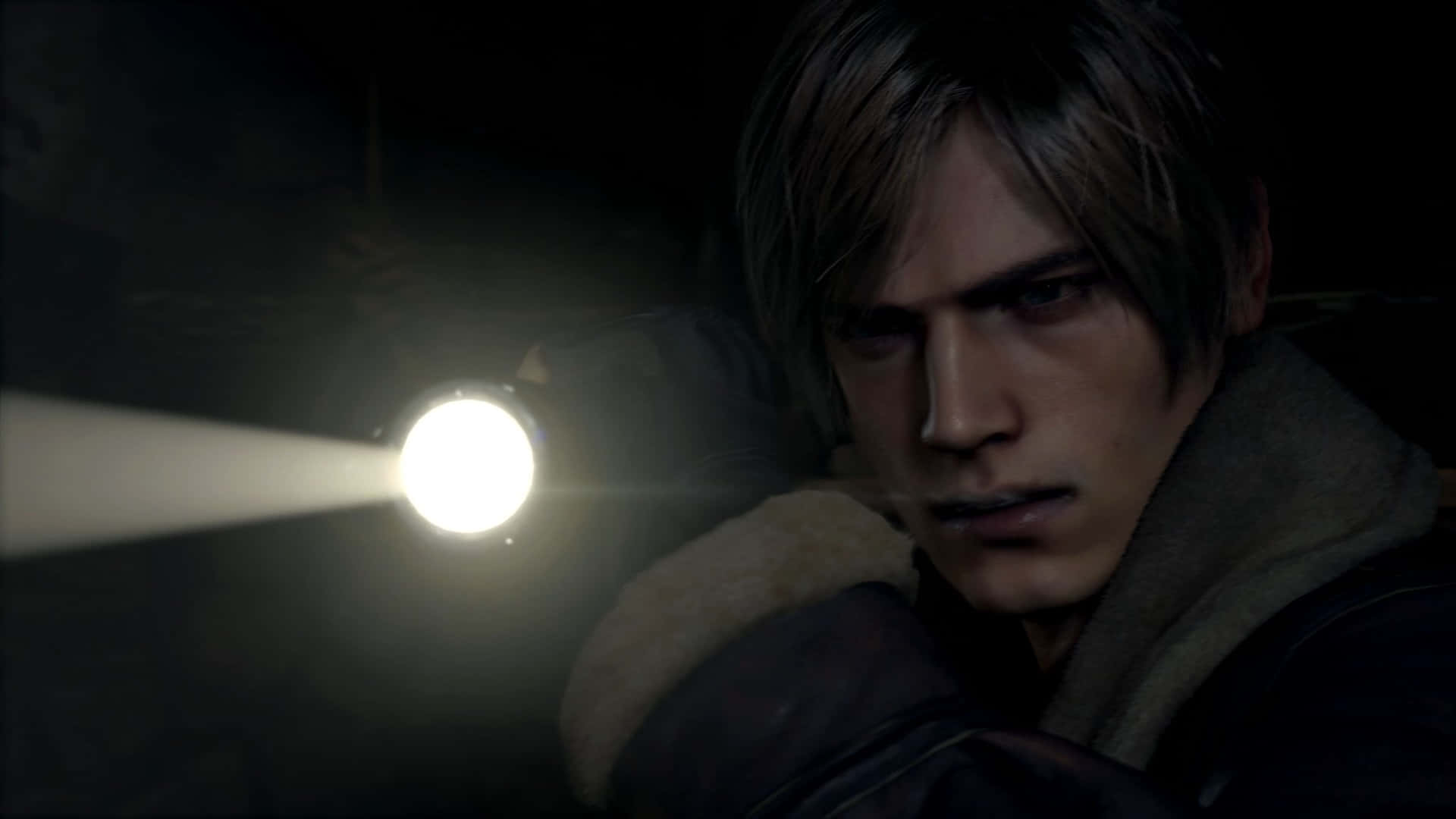 Resident Evil2 Remake Leon With Flashlight Wallpaper