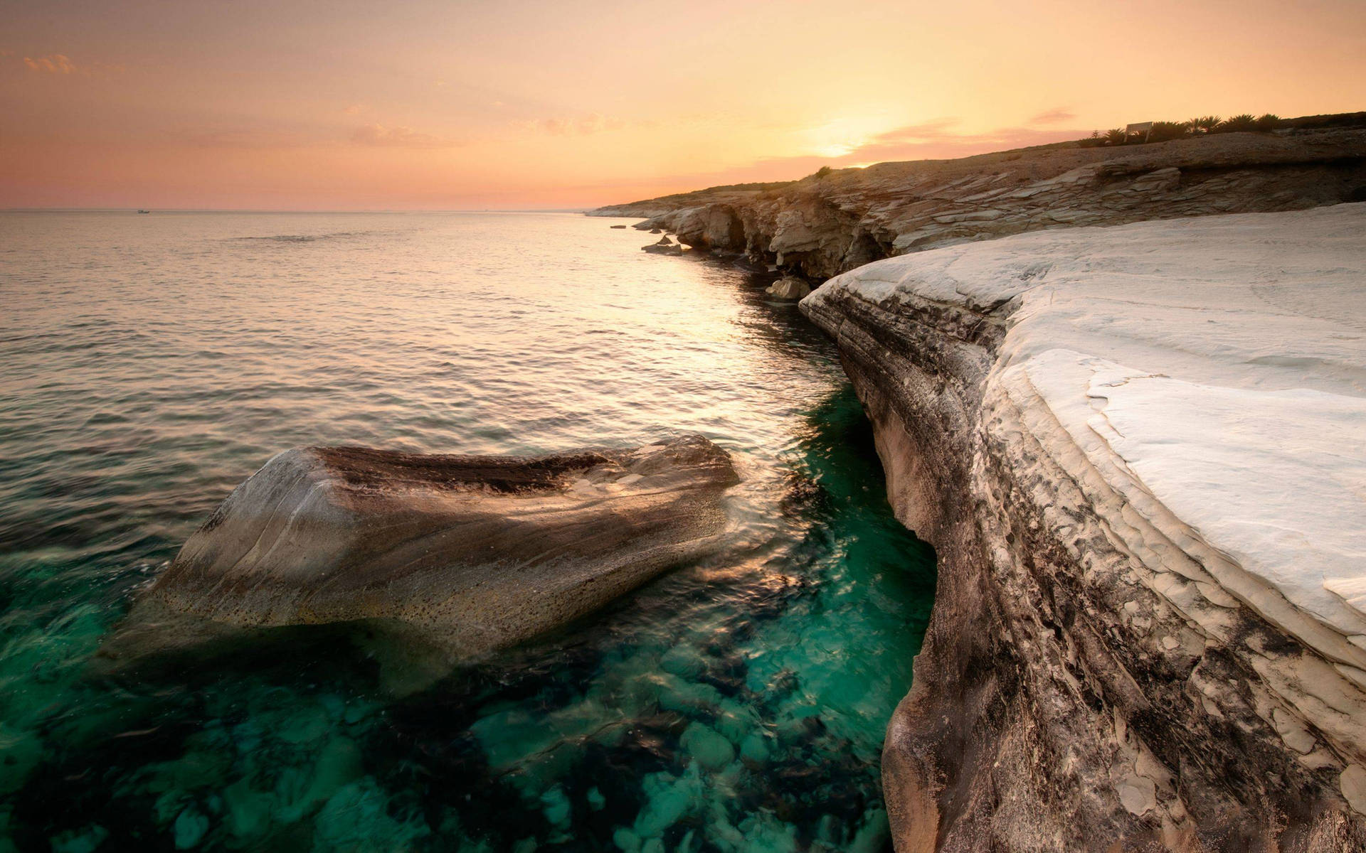 Retina Alamanos Beach Cyprus
