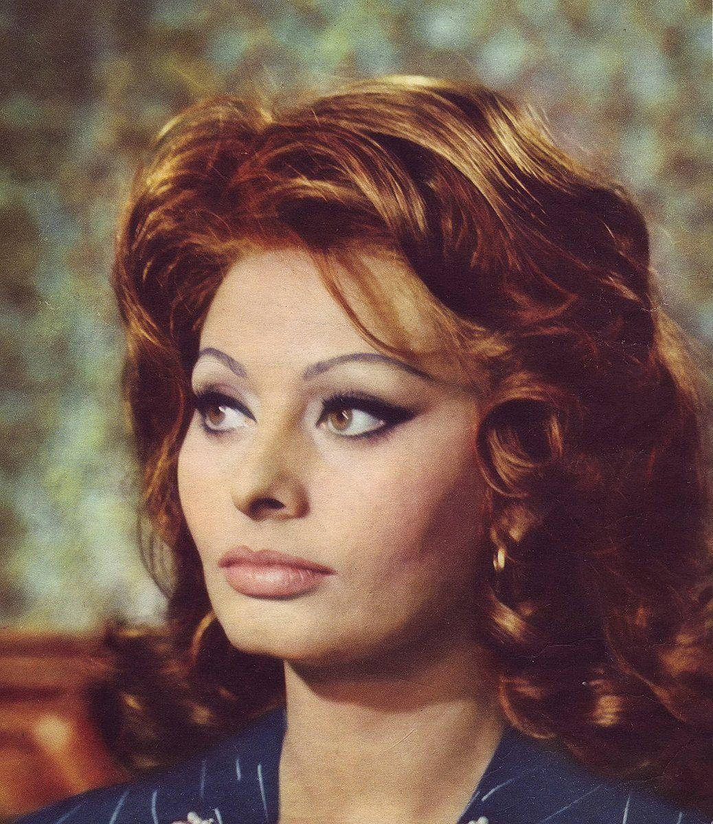 Retro Skønhed Sophia Loren Glans Tapet Wallpaper