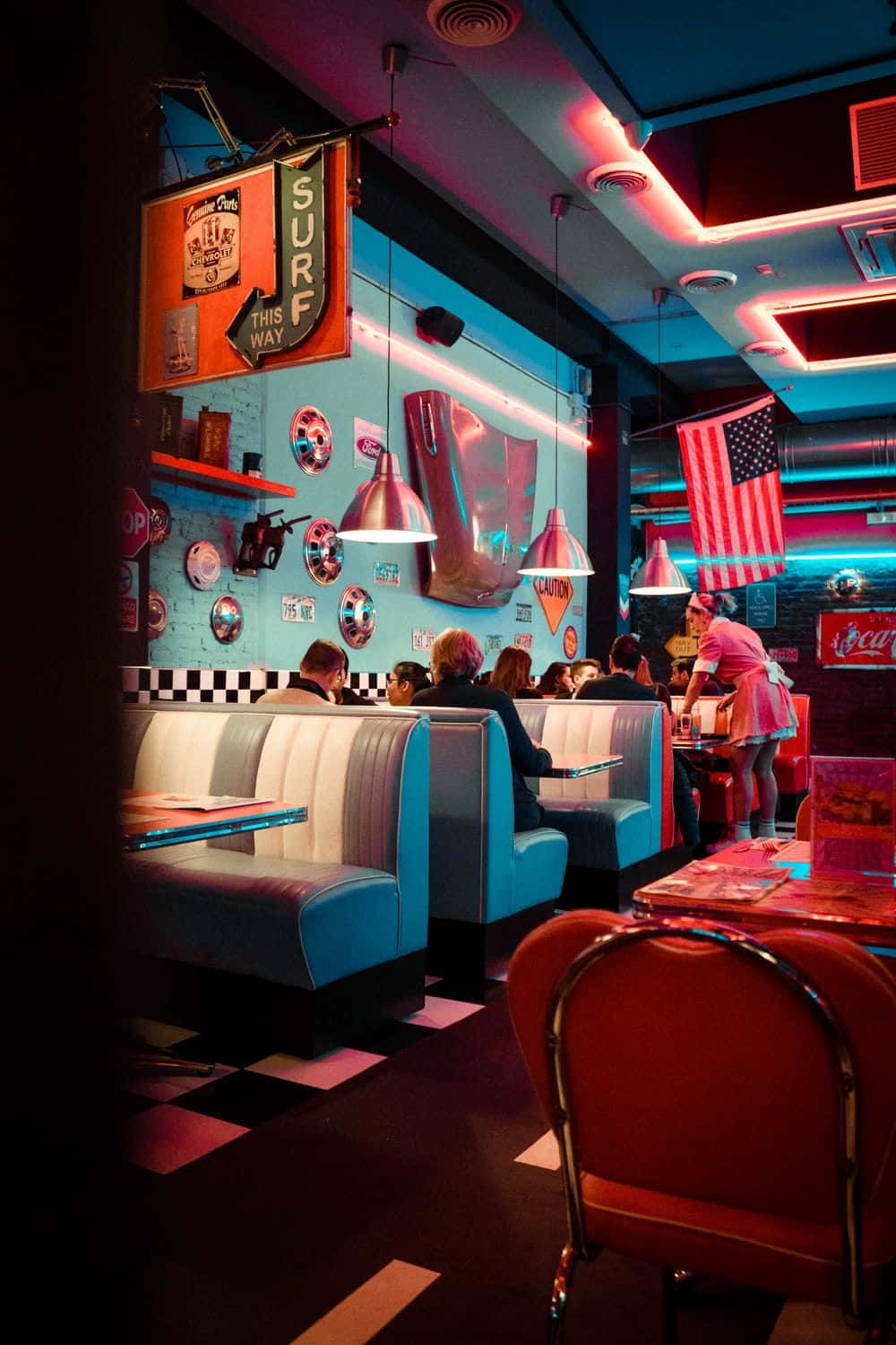 Retro Diner 80s Restaurant Wallpaper