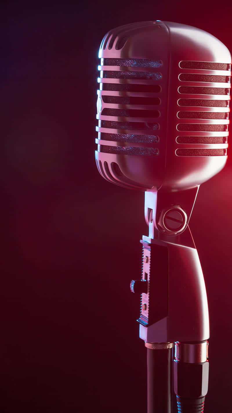 Retro Microphone In Focus Wallpaper