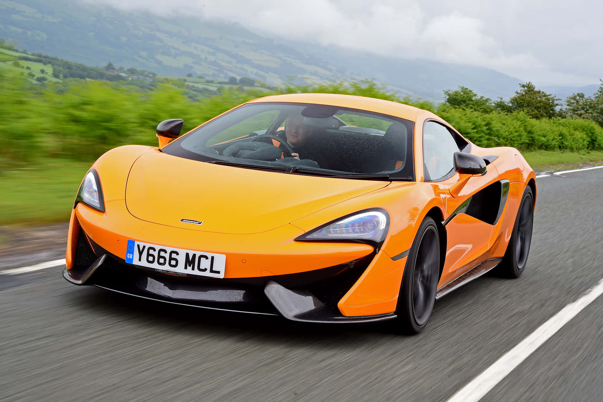 MCLAREN 570