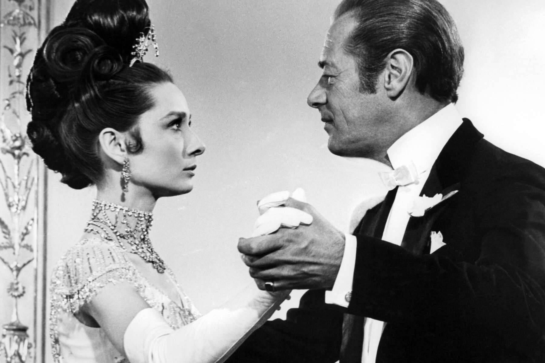 Rex Harrison Dancing With Audrey Hepburn Wallpaper