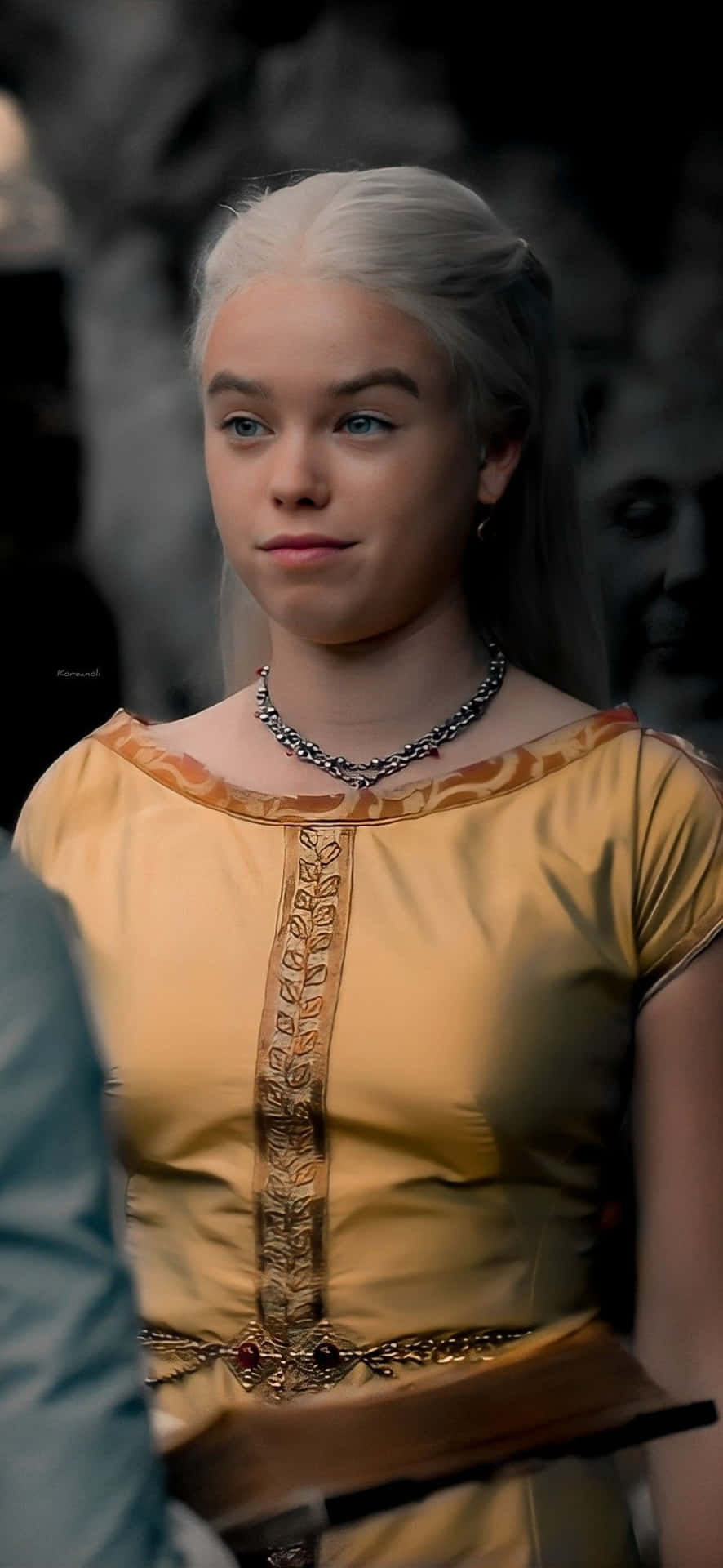 Rhaenyra Targaryen In Yellow Dress Wallpaper