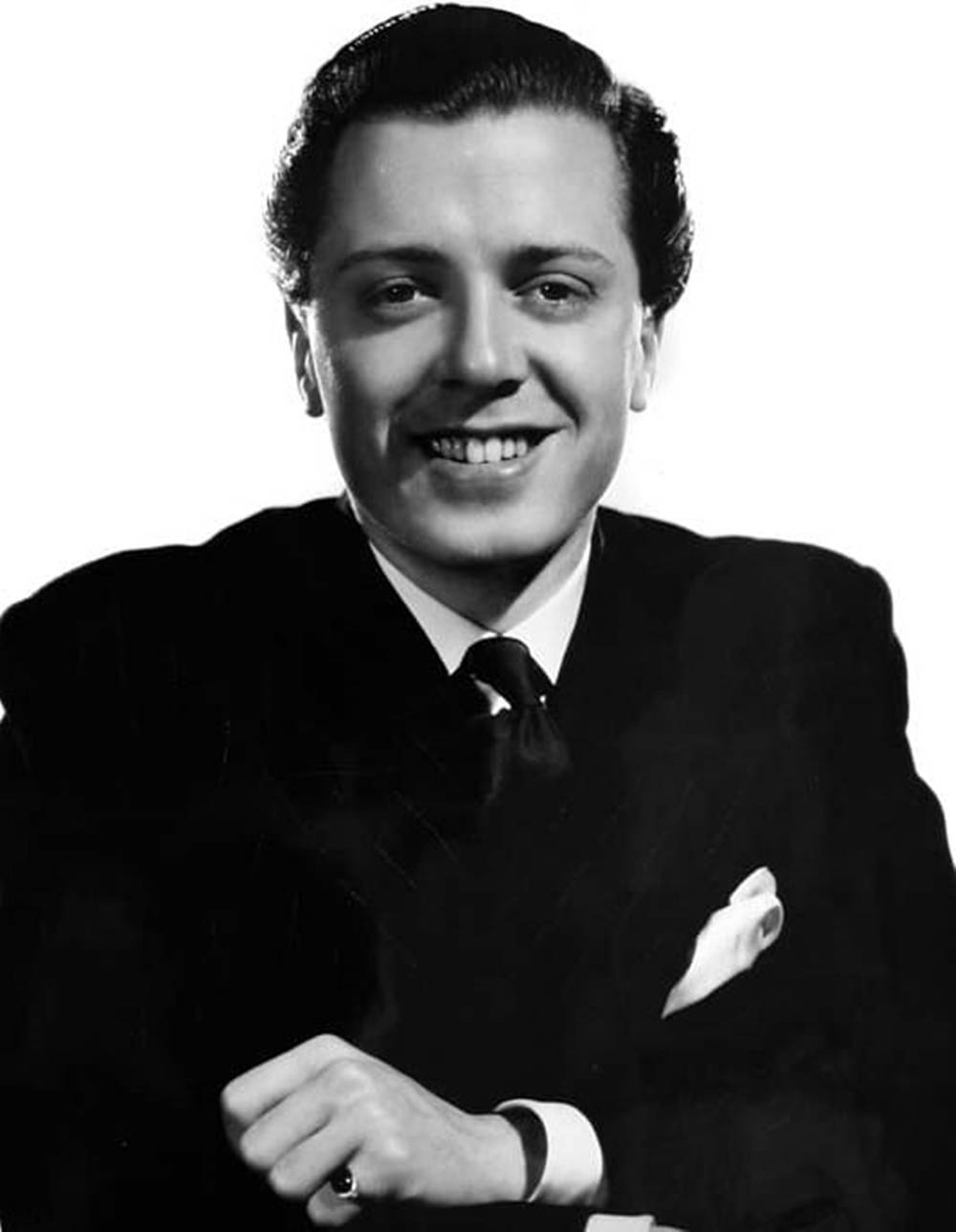 Richard Attenborough Black And White Young Wallpaper