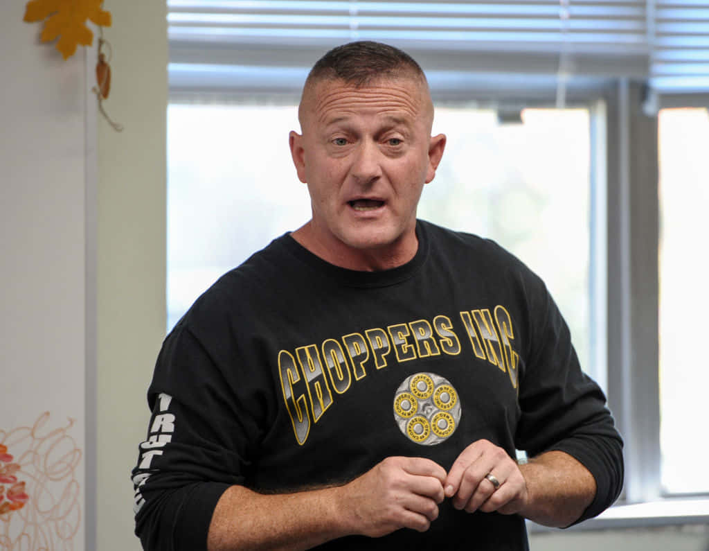Richard Ojeda delivering a passionate speech to an engaged audience. Wallpaper