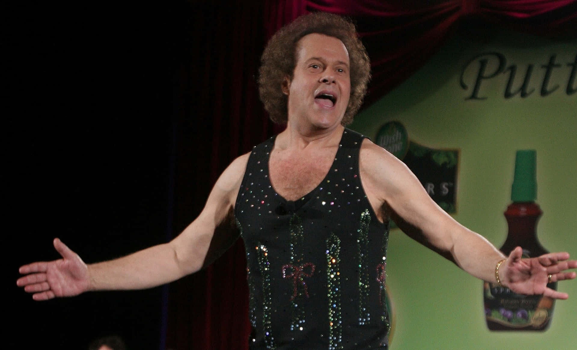 Richard Simmons On Stage Wallpaper