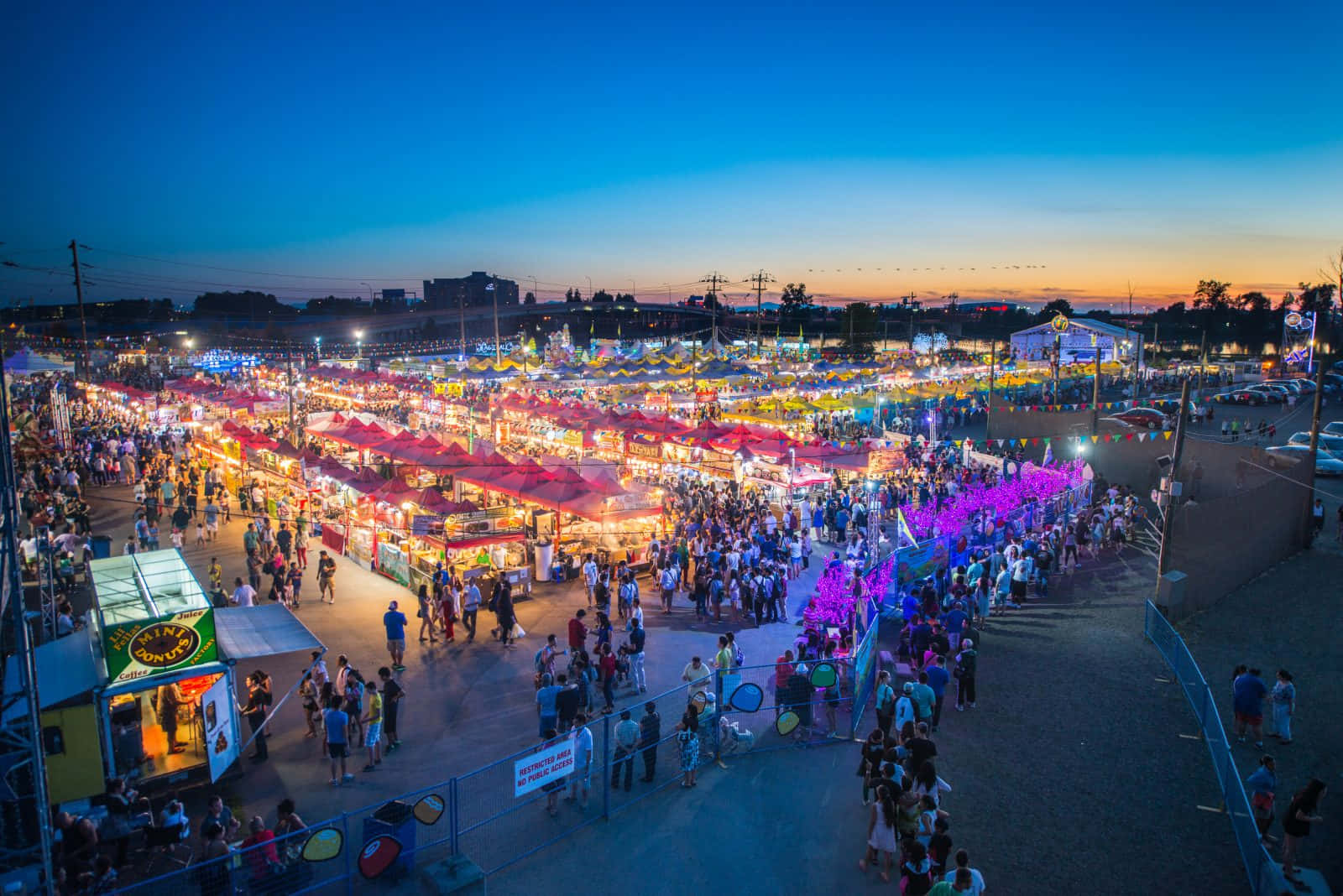 Richmond Night Market Dusk View Wallpaper