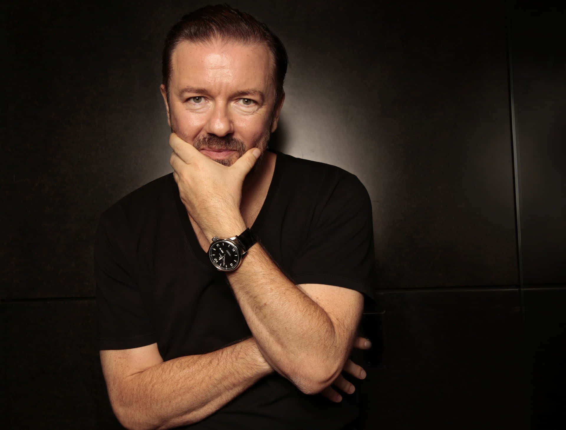 Ricky Gervais, two-time Golden Globe and Emmy Award-winning comedian Wallpaper