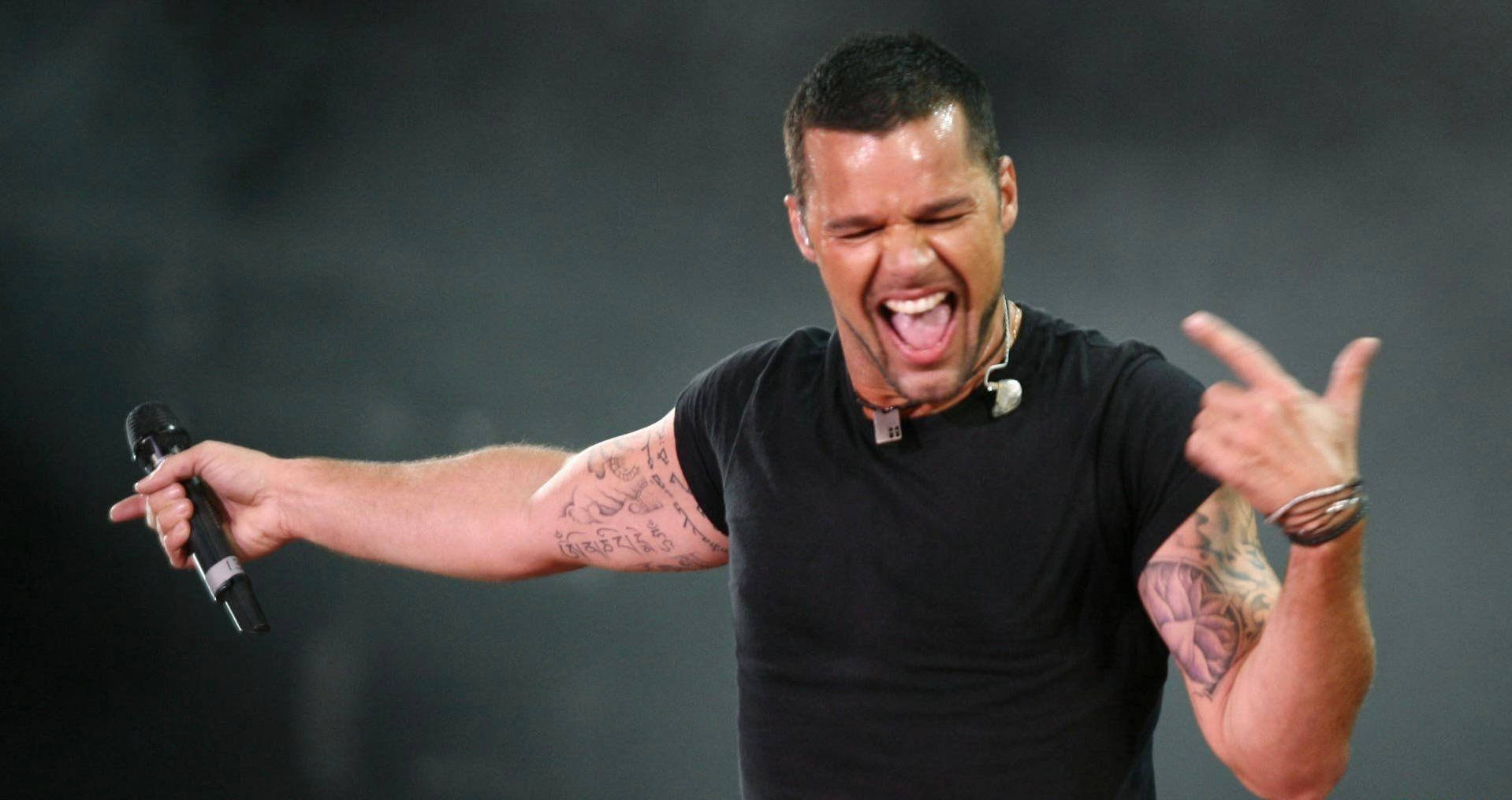 Ricky Martin Open Mouth Wallpaper