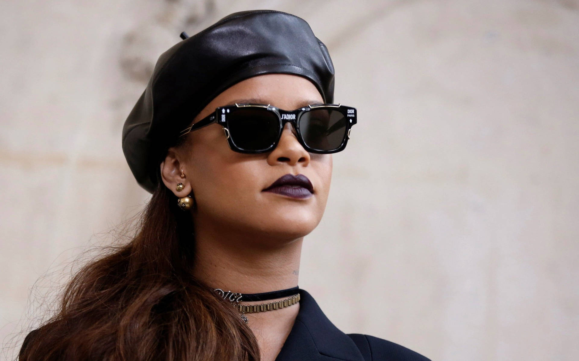 Rihanna Hd Sunglasses Beret Background