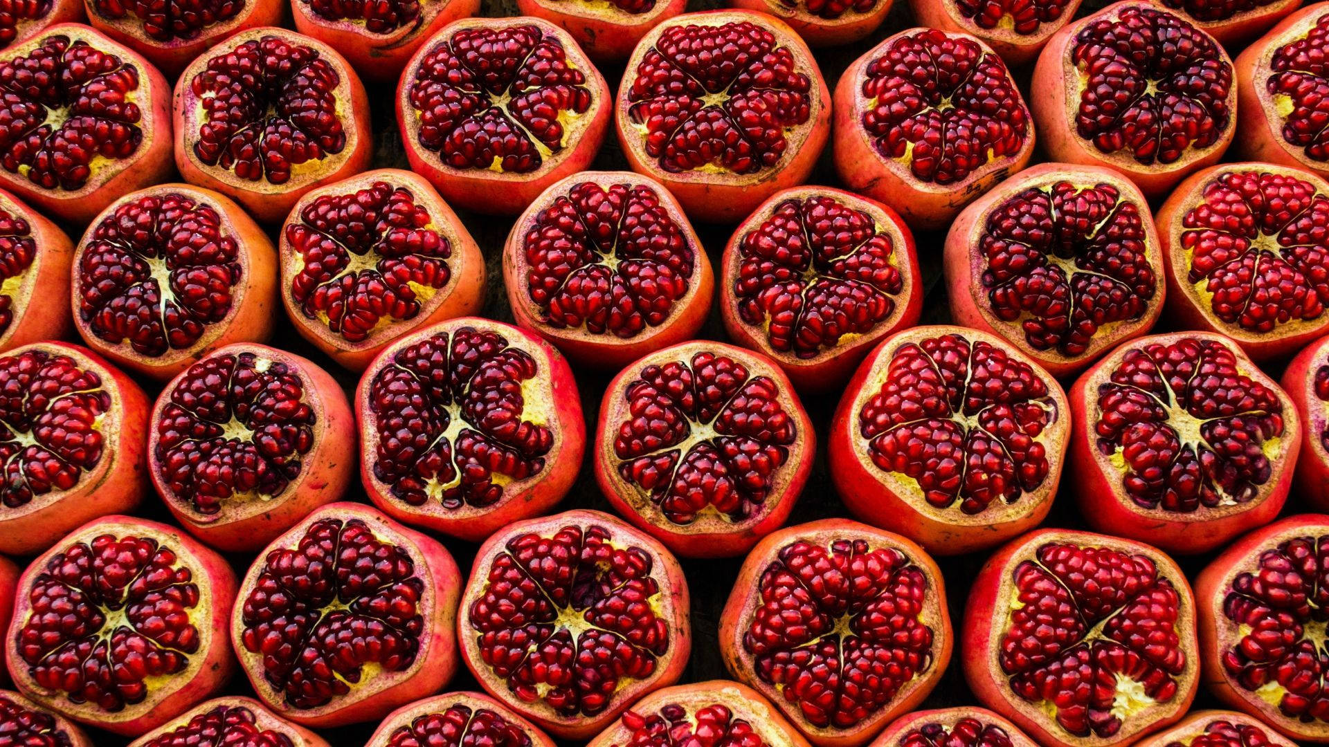 Ripe Pomegranate Fruits Wallpaper