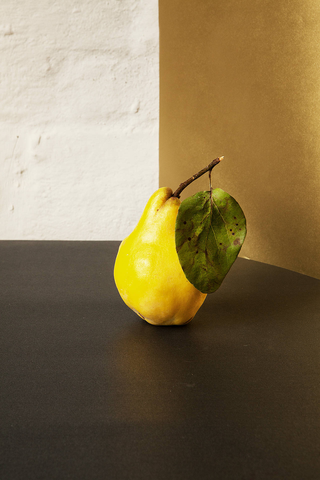 Ripe Yellow Pear Fruit Wallpaper