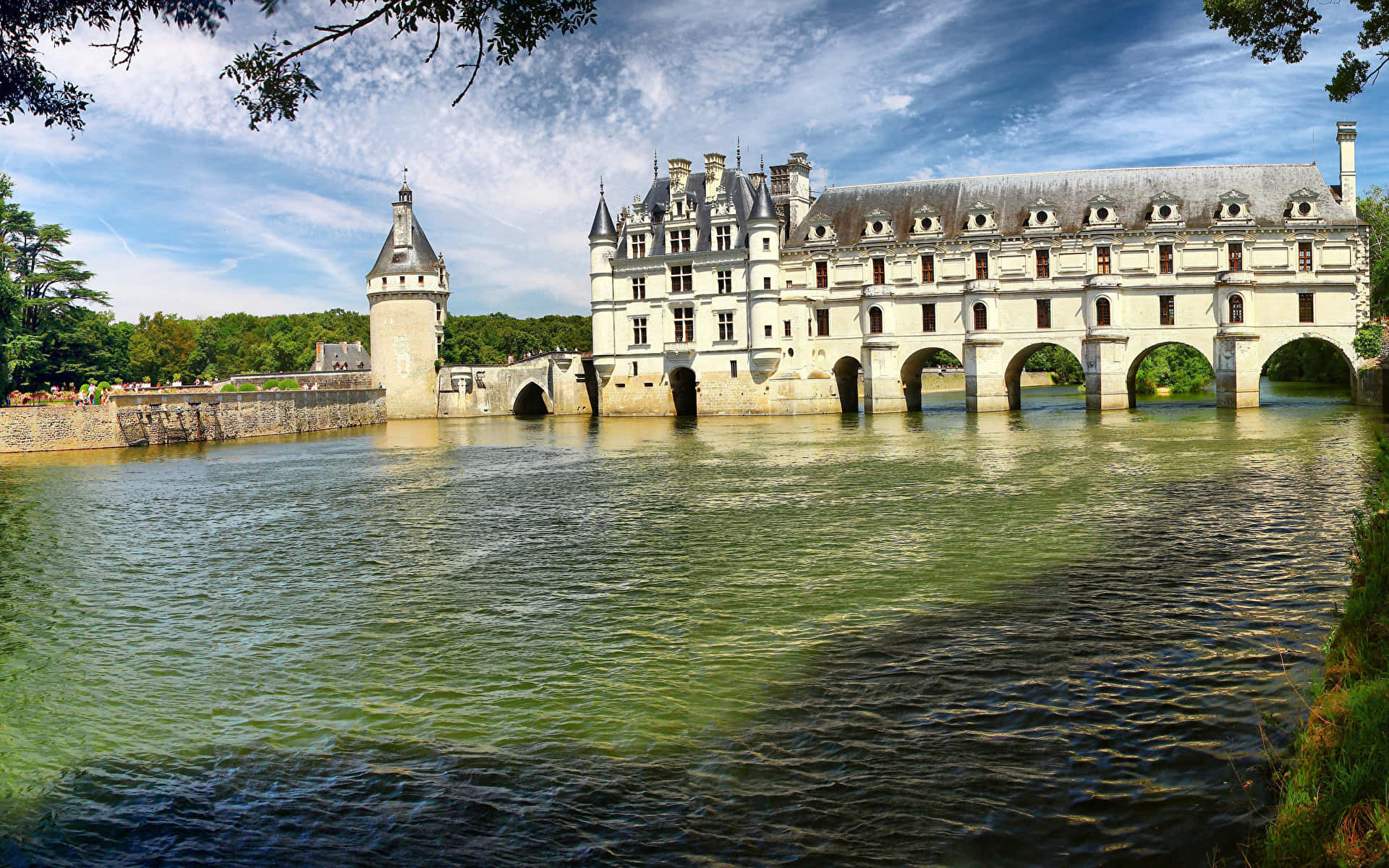 Rippling River Chenonceau Picture