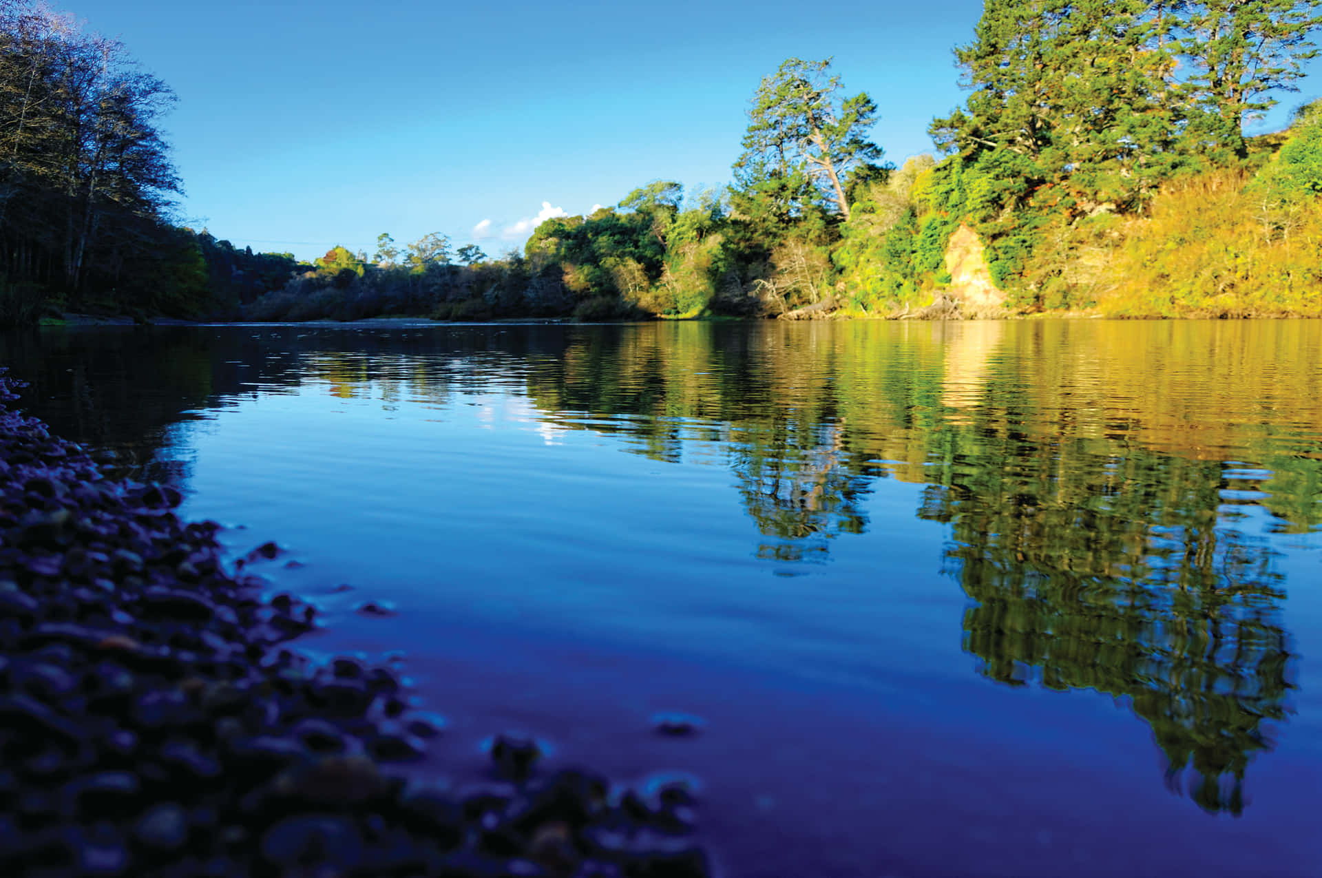 Erkundedie Herrliche Flusslandschaft.