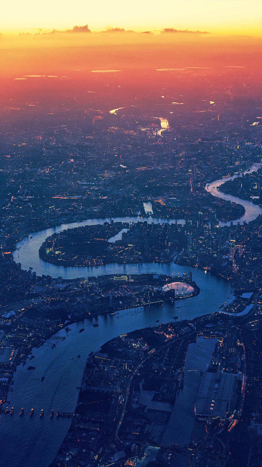 River Thames 4K Ultra iPhone Aerial Wallpaper: Flyvefoto af River Thames 4K Ultra iPhone Wallpaper