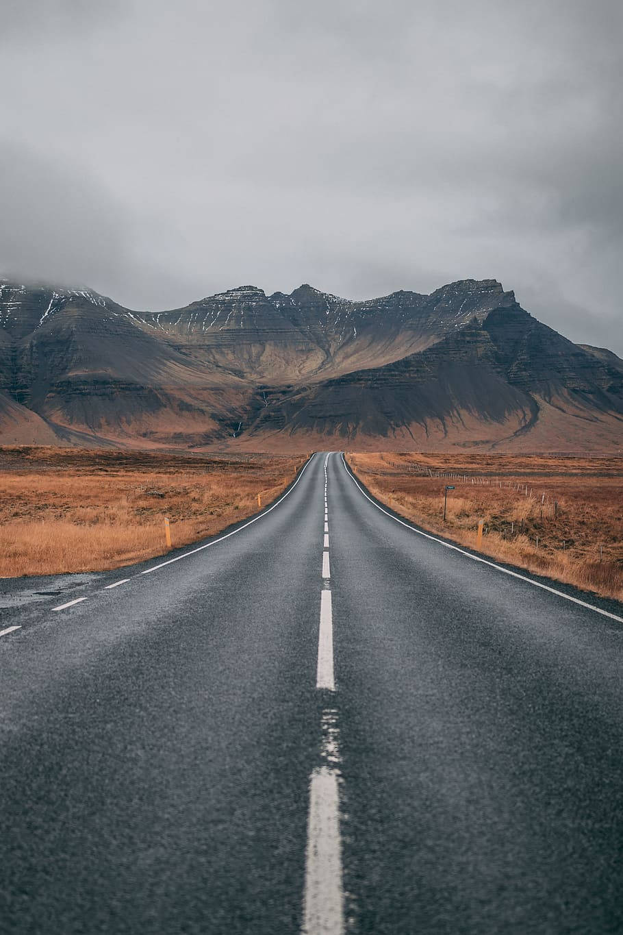 Roads That Lead To Mountains Wallpaper