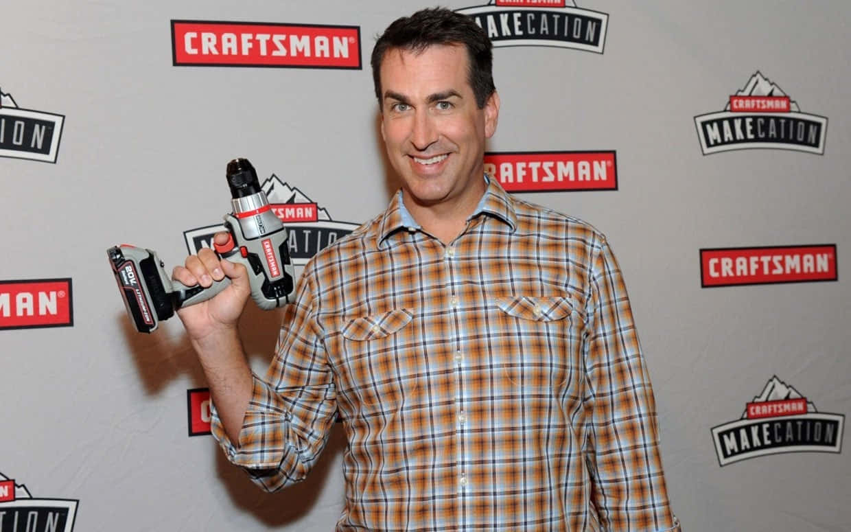 Rob Riggle at an event, smiling for the camera Wallpaper