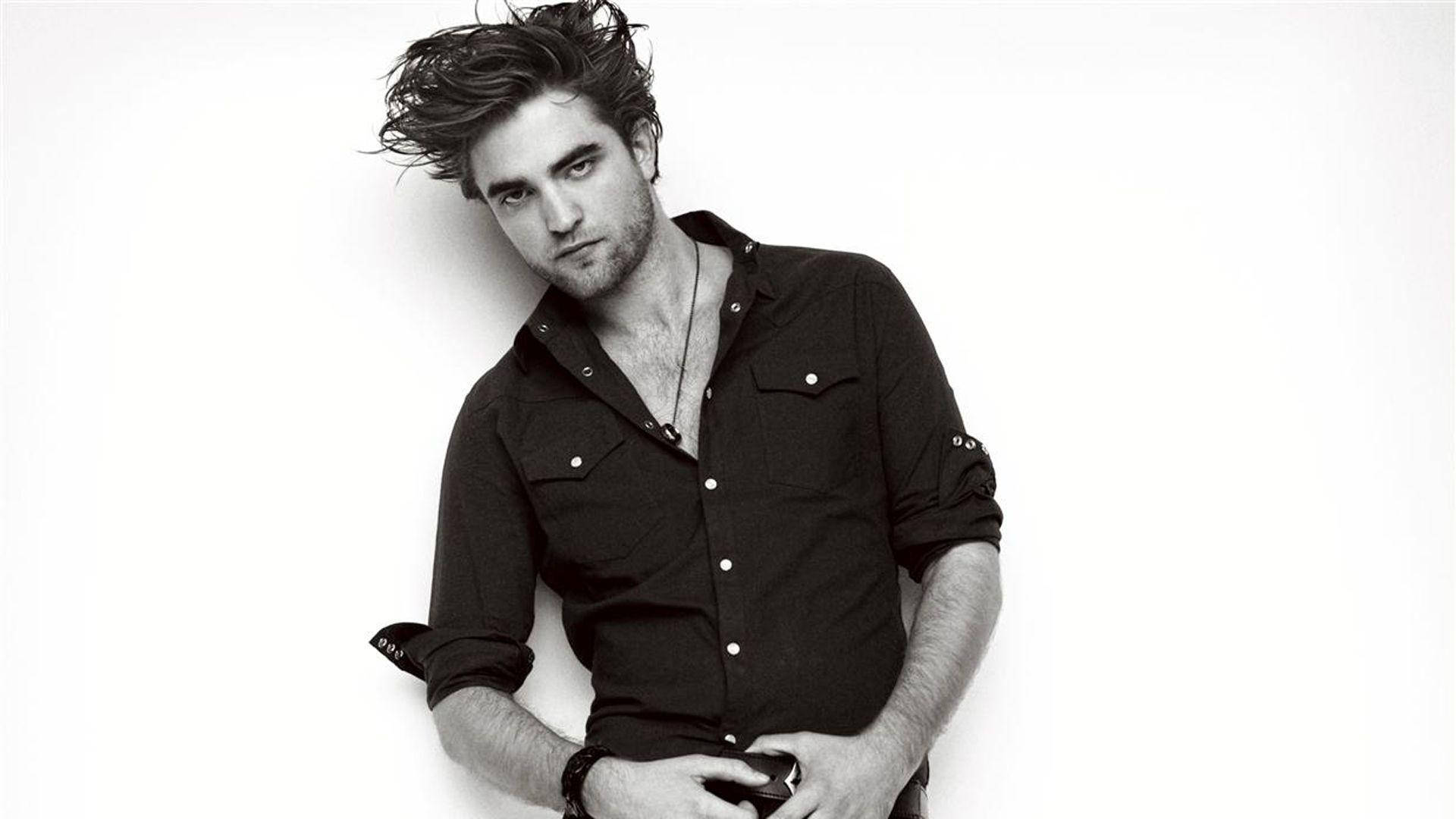 Robert Pattinson Messy Hair