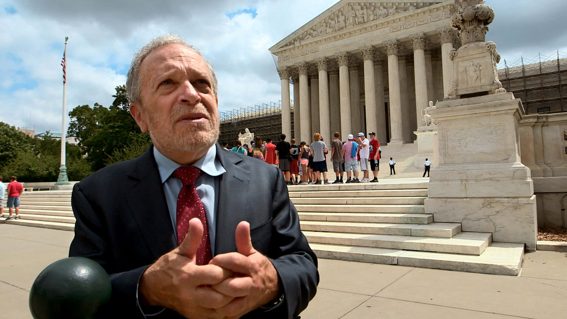 Robert Reich Delivering A Lecture. Wallpaper