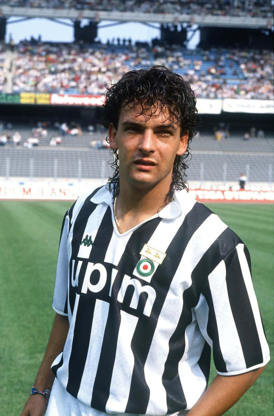 Roberto Baggio Young Photo Footballer Wallpaper