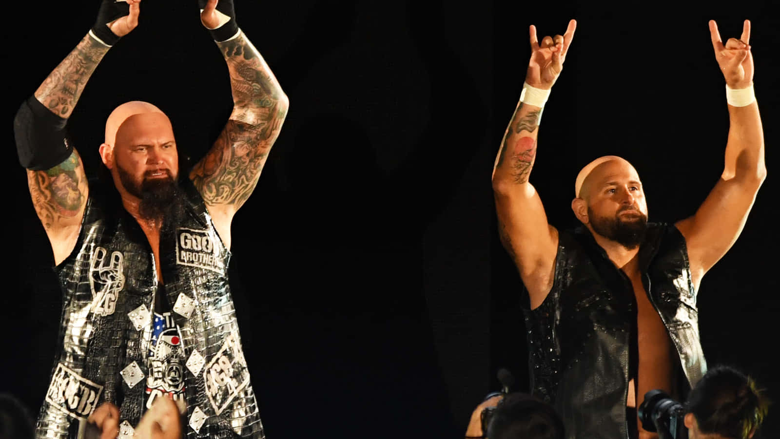 Rul med Karl Anderson & Doc Gallows tegn. Wallpaper