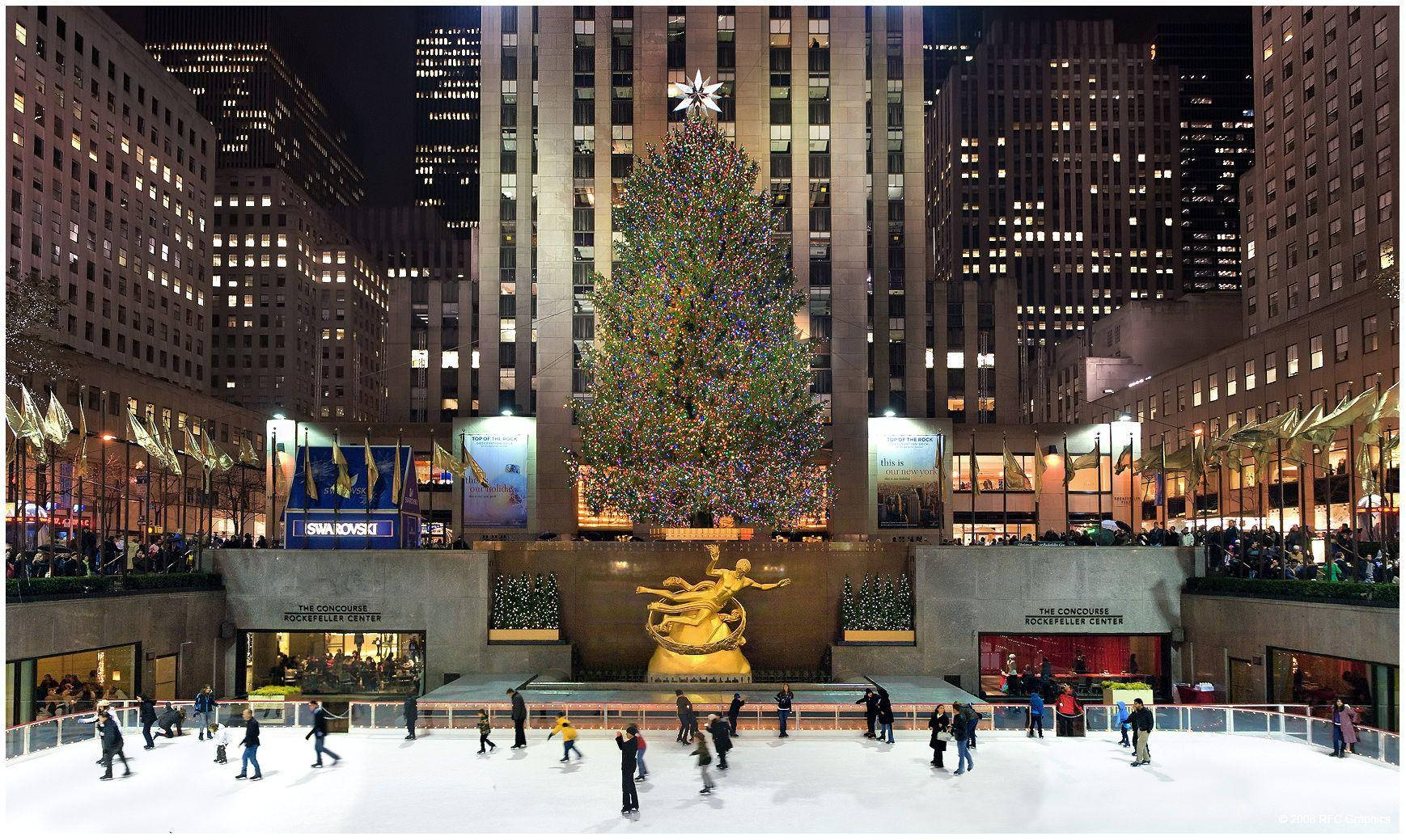 Nyde udsigten fra det berømte Rockefeller Center i et bredt perspektiv med Rockefeller Center Wide View Tapetet. Wallpaper