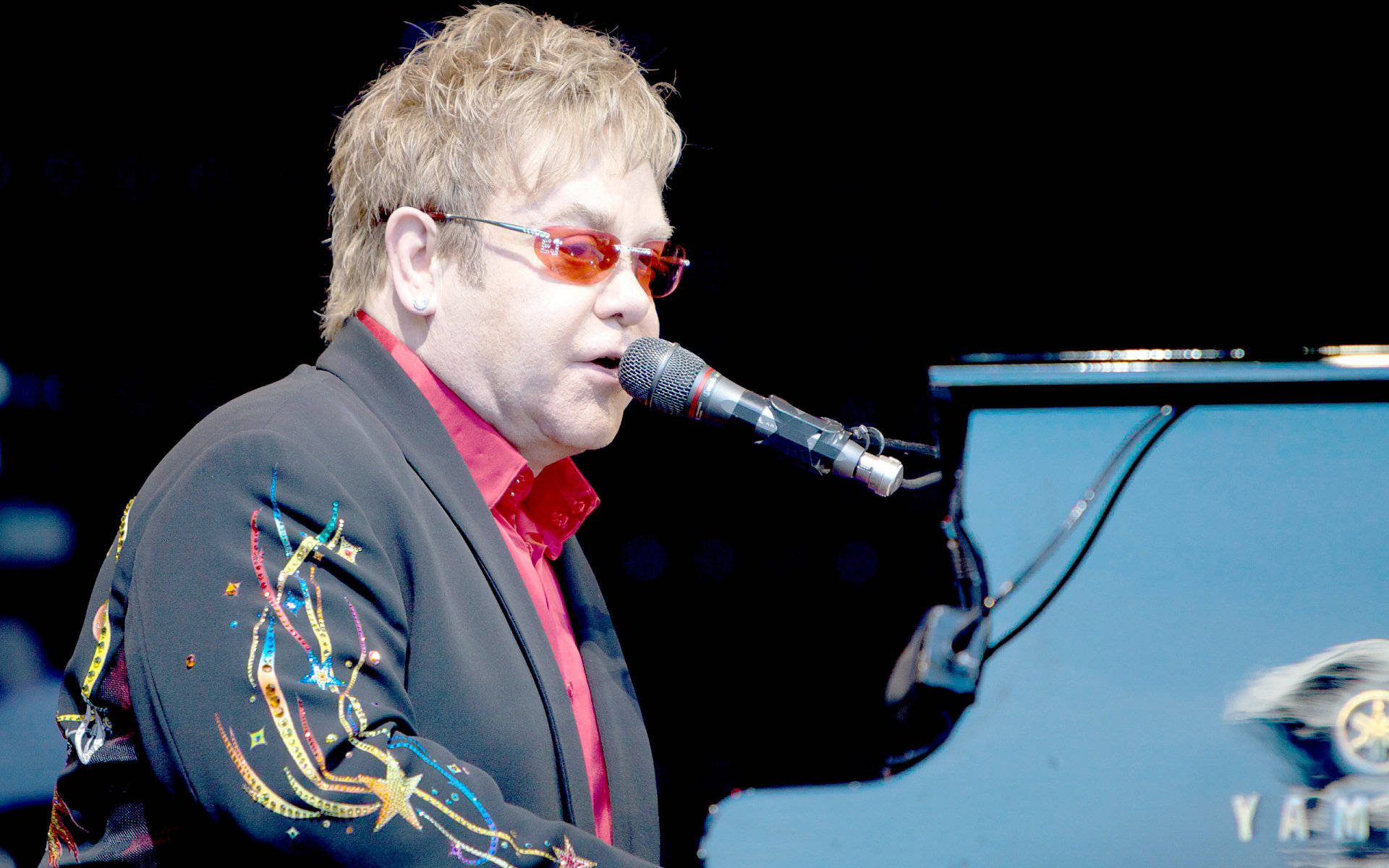 Rocketman Elton John Singing