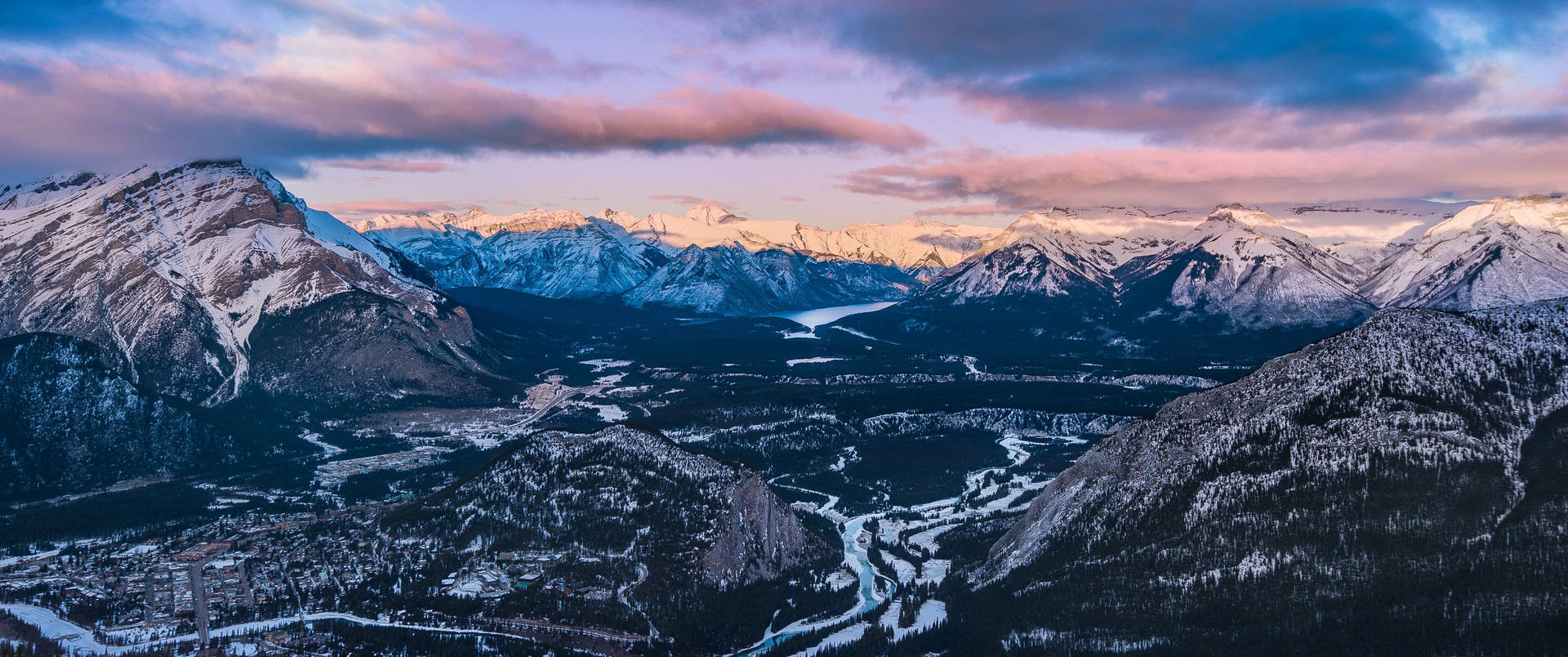 Breathtaking Rocky Mountains at Alberta Wallpaper