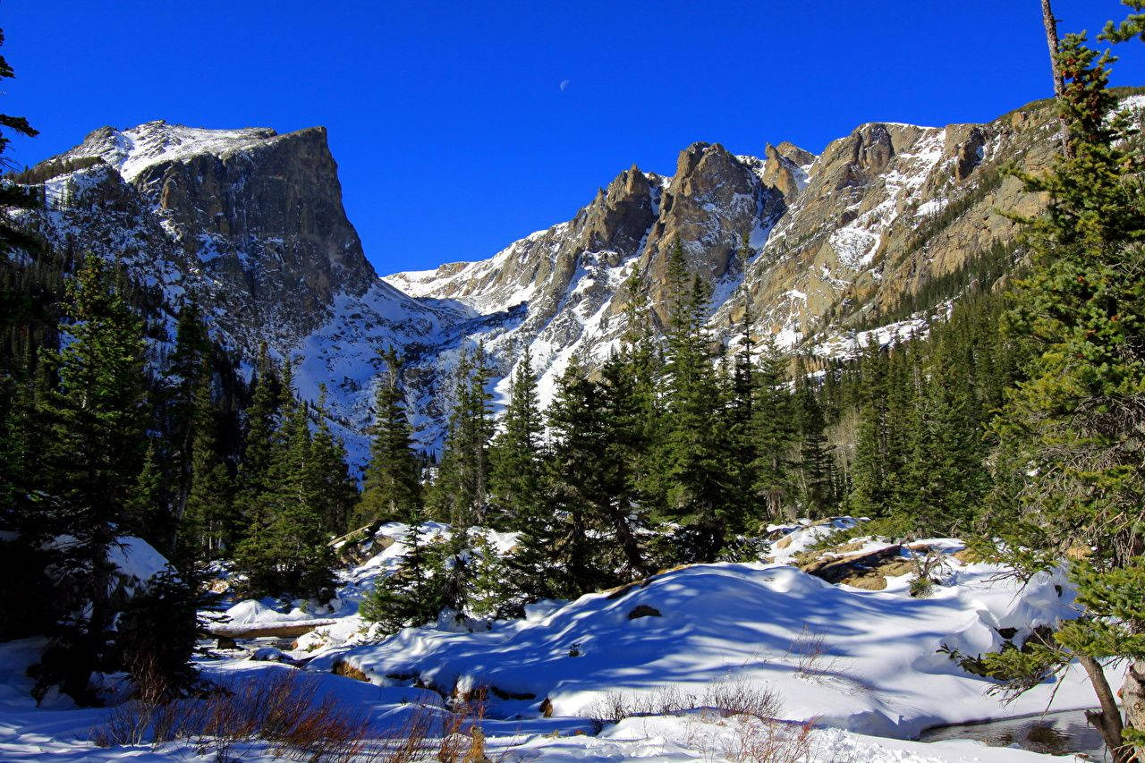 Parquenacional De Las Montañas Rocosas: Nieve Y Rocas Fondo de pantalla
