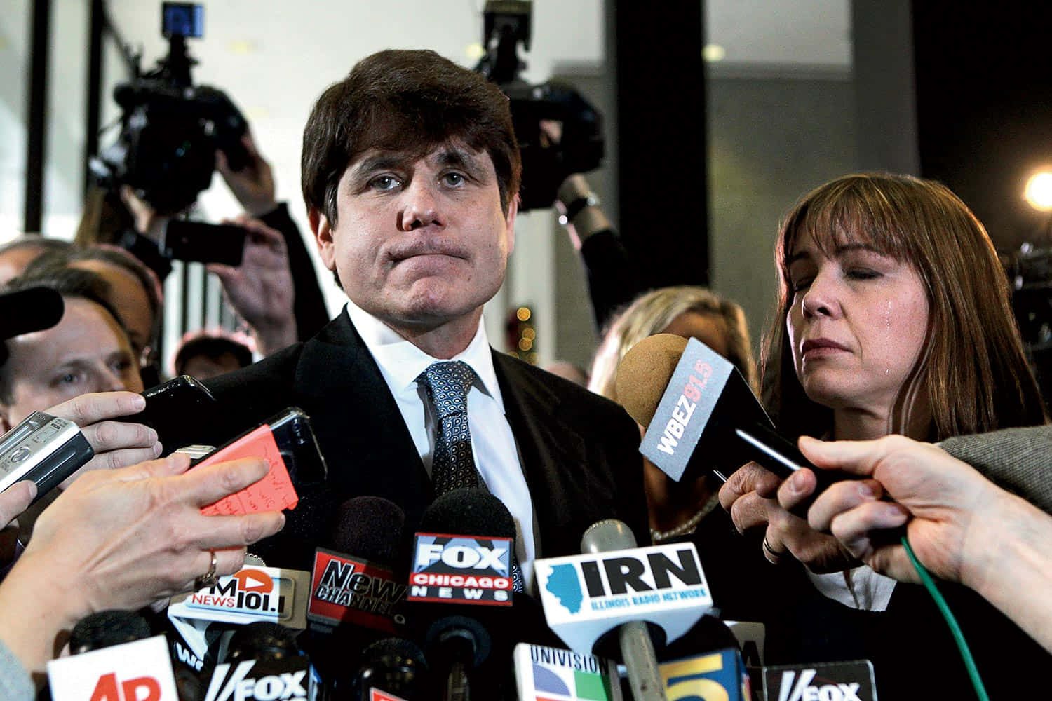 Former Illinois Governor Rod Blagojevich Engulfed by Local Media Reporters Wallpaper