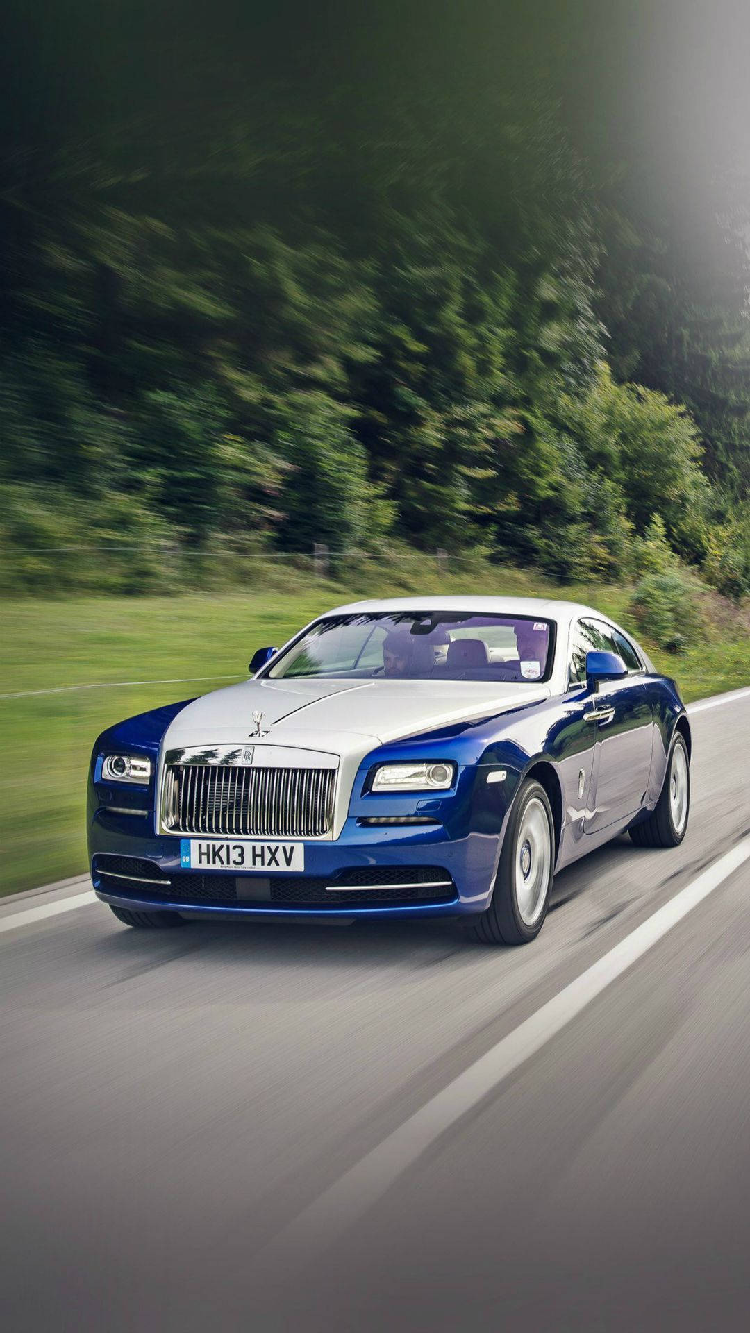 Rolls-Royce 4K Blå Og Hvid På Vej 8K Tapet Wallpaper