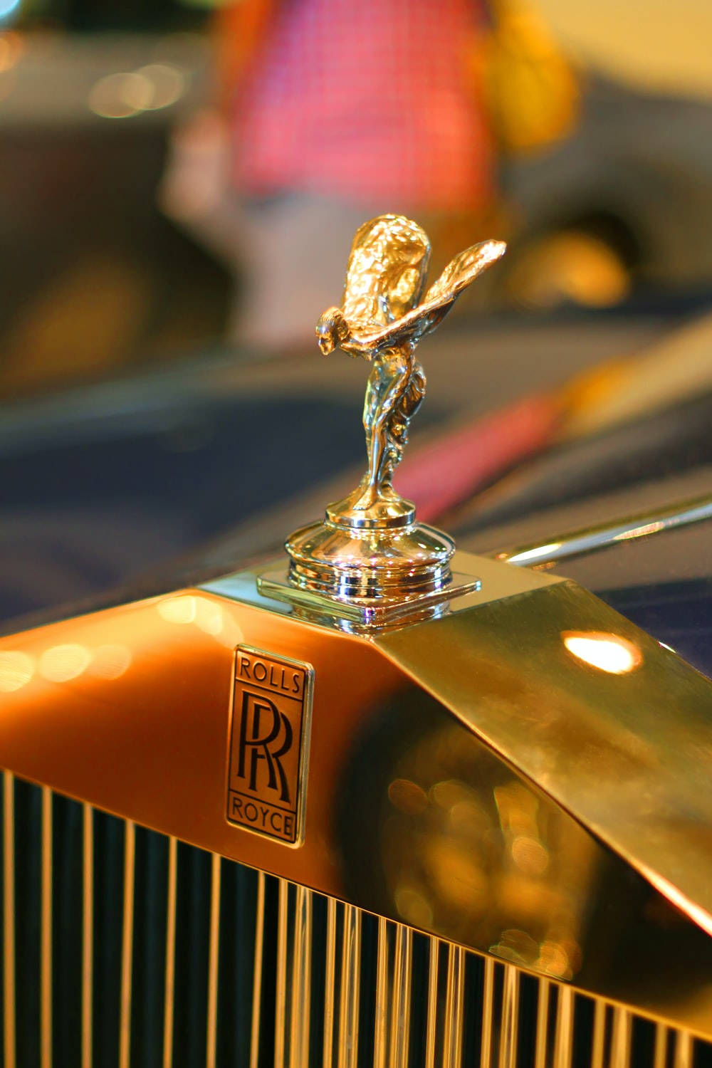 Rolls-Royce 4K Golden Aesthetic Spirit Of Ecstasy Wallpaper