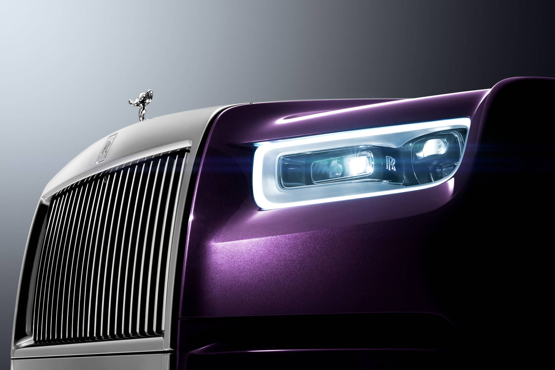 Rolls-Royce 4K Purple Aesthetic Phantom Close-up Wallpaper