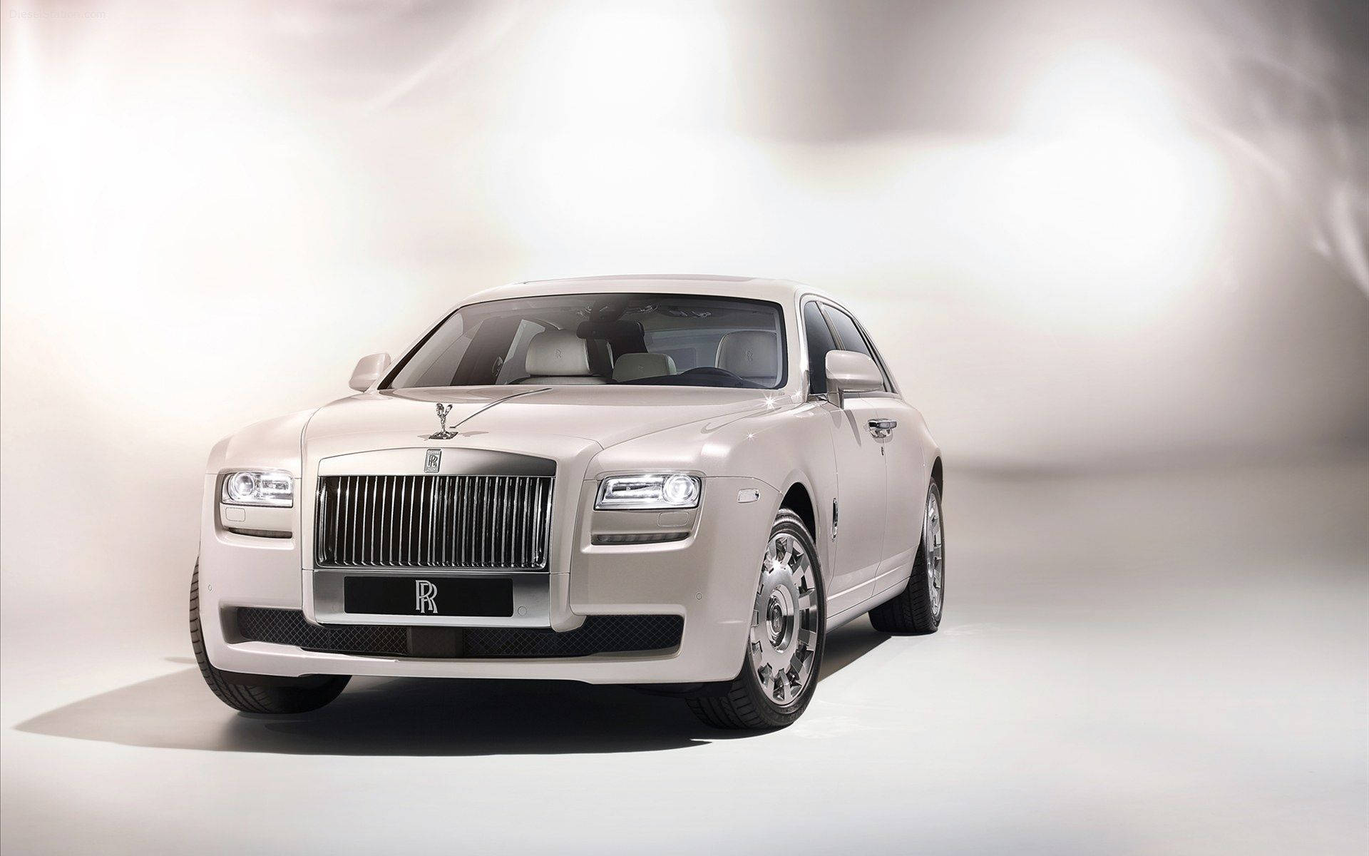 Rolls Royce Wraith Theme for Windows 10 & 11