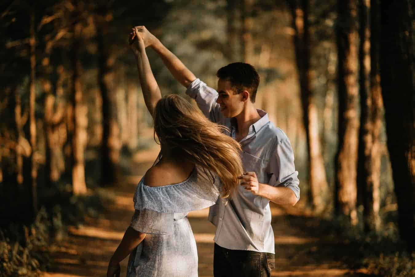 Dansandepar Romantisk Bild