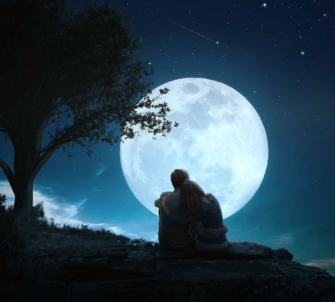 Romantic Comfort With The Moon Wallpaper