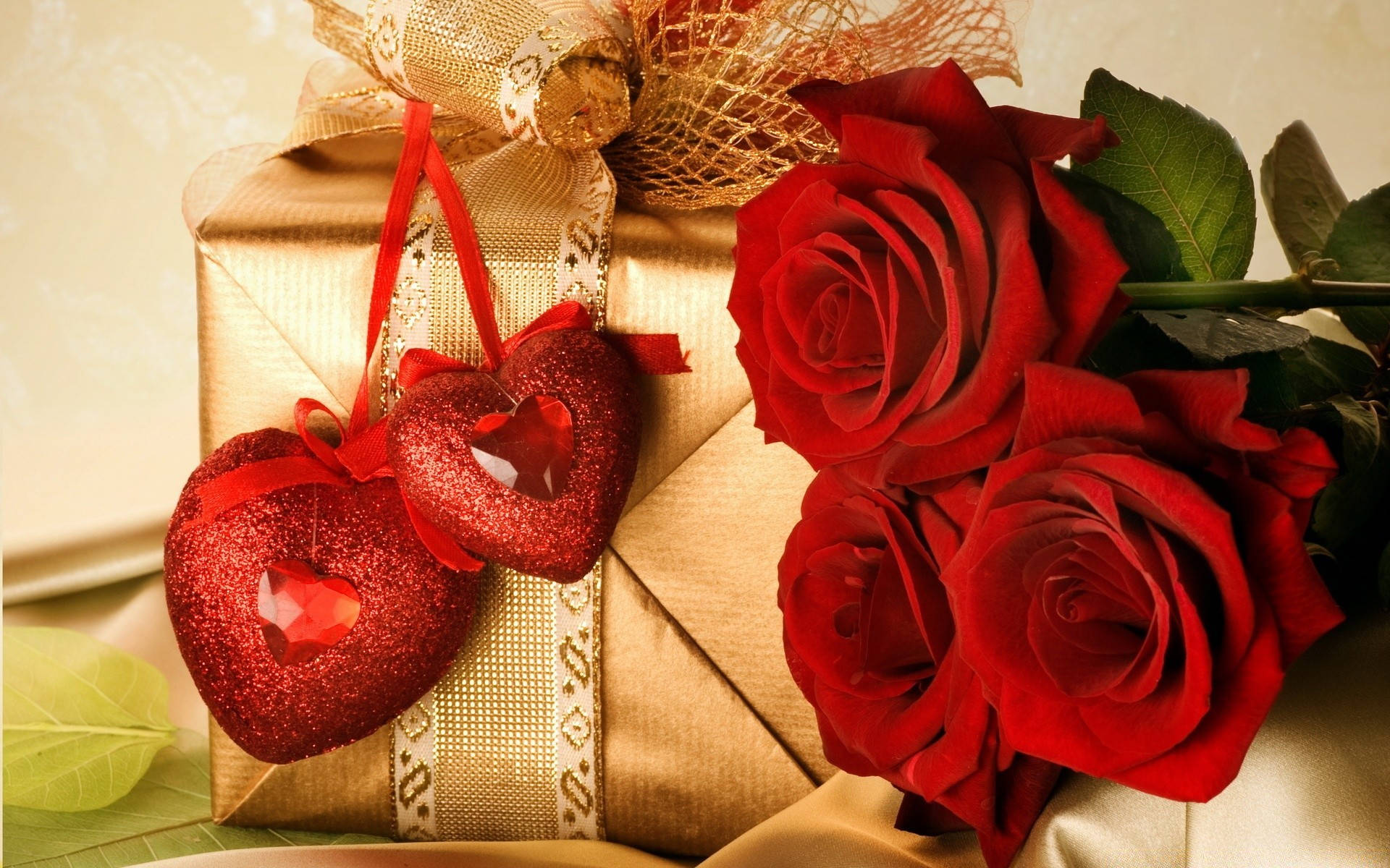 Romantic Love Flowers And Golden Gift Wallpaper
