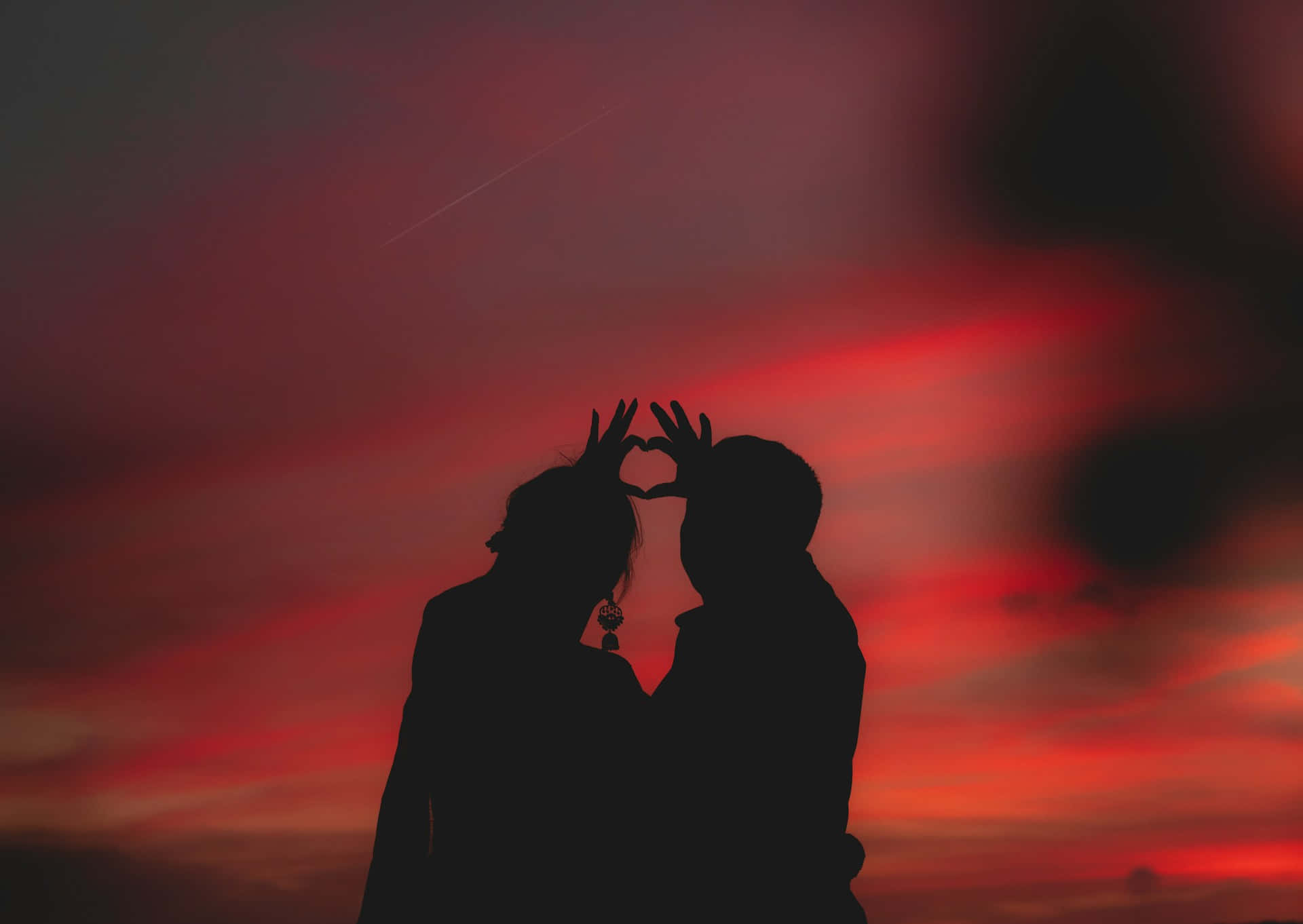 Romantic Silhouette Love Heart Sunset Wallpaper