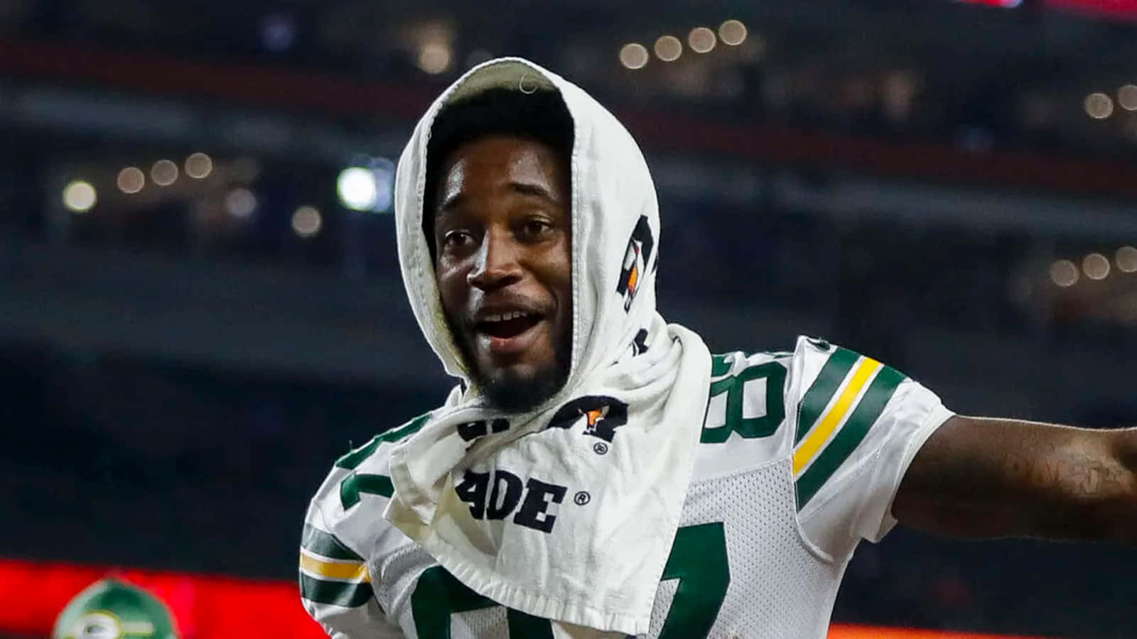 Romeo Doubs Green Bay Packers Smile Wallpaper