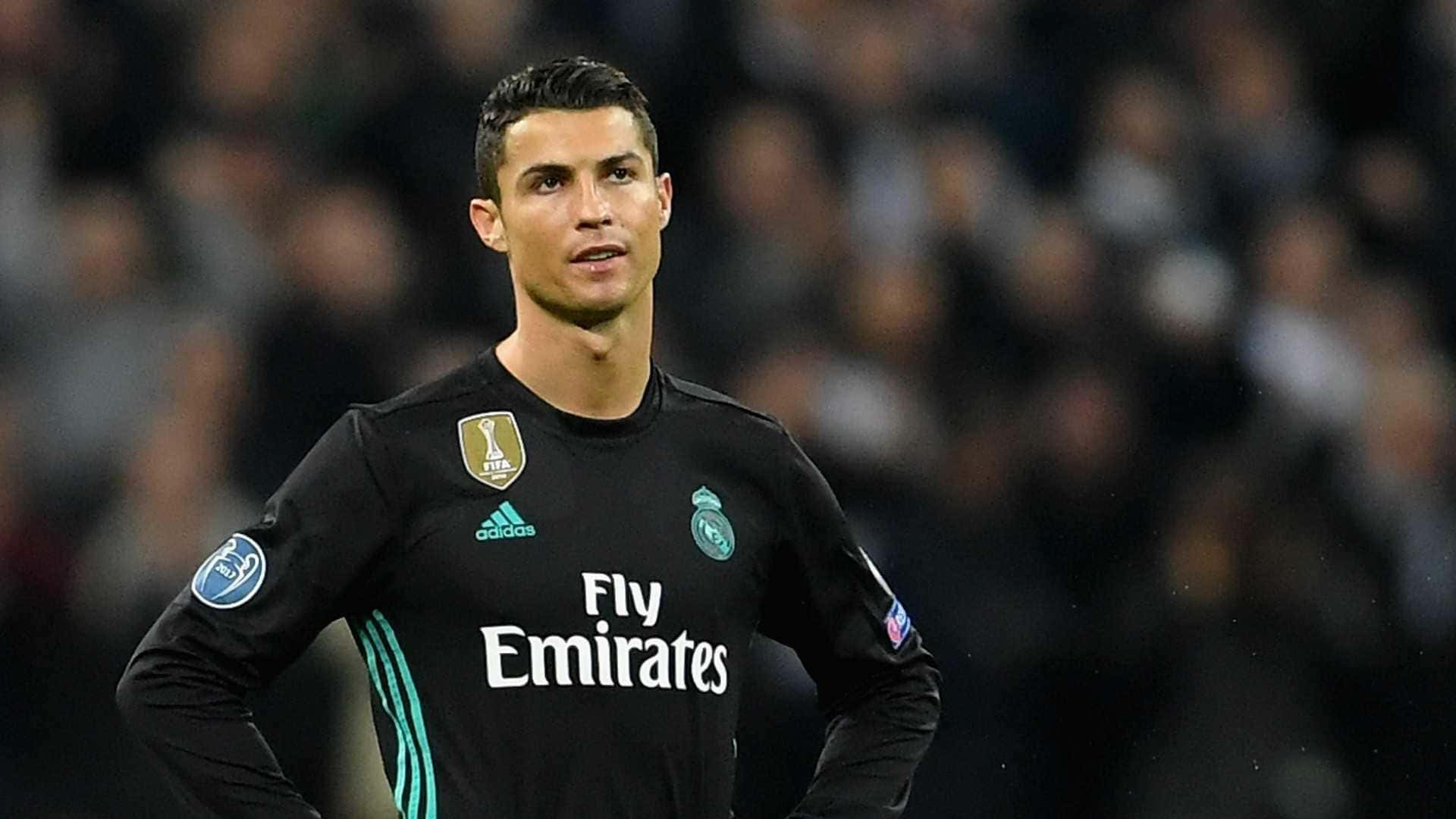 Fußballsuperstar Cristiano Ronaldo Feiert Ein Tor.