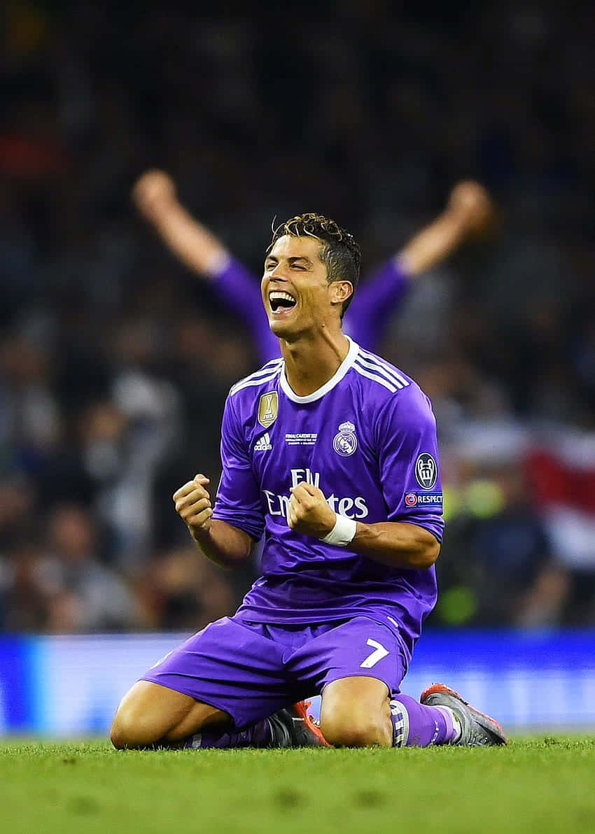 Ronaldo Celebration Purple Jersey Wallpaper