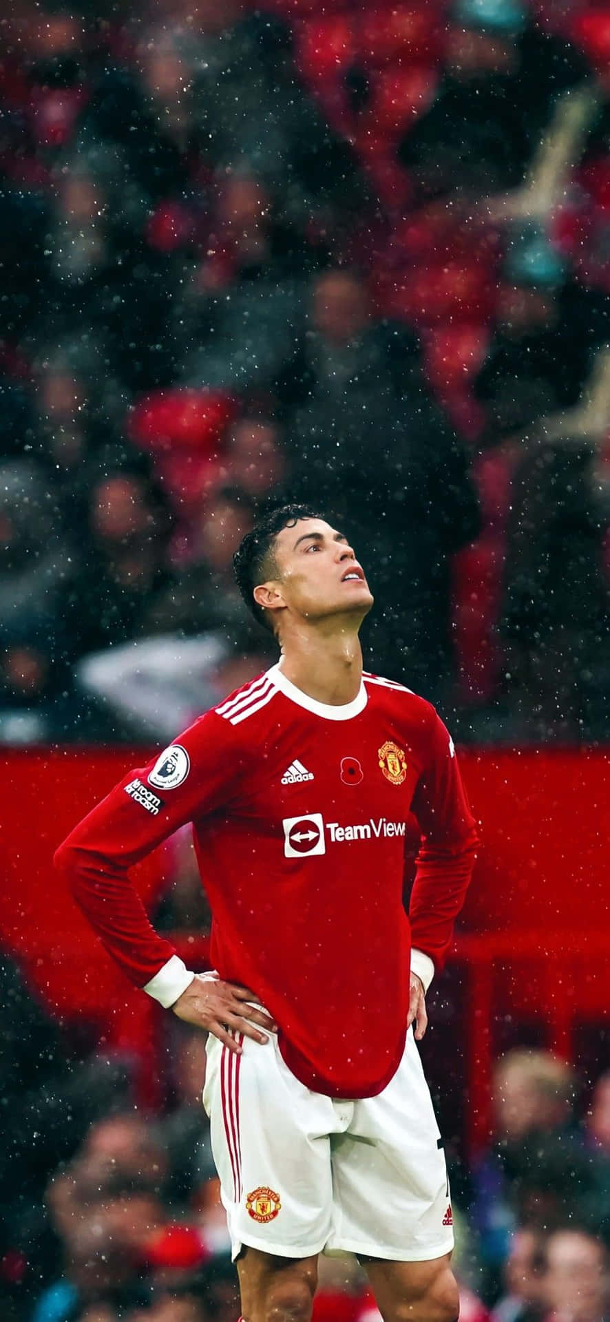Ronaldo Disappointmentin Rain Wallpaper