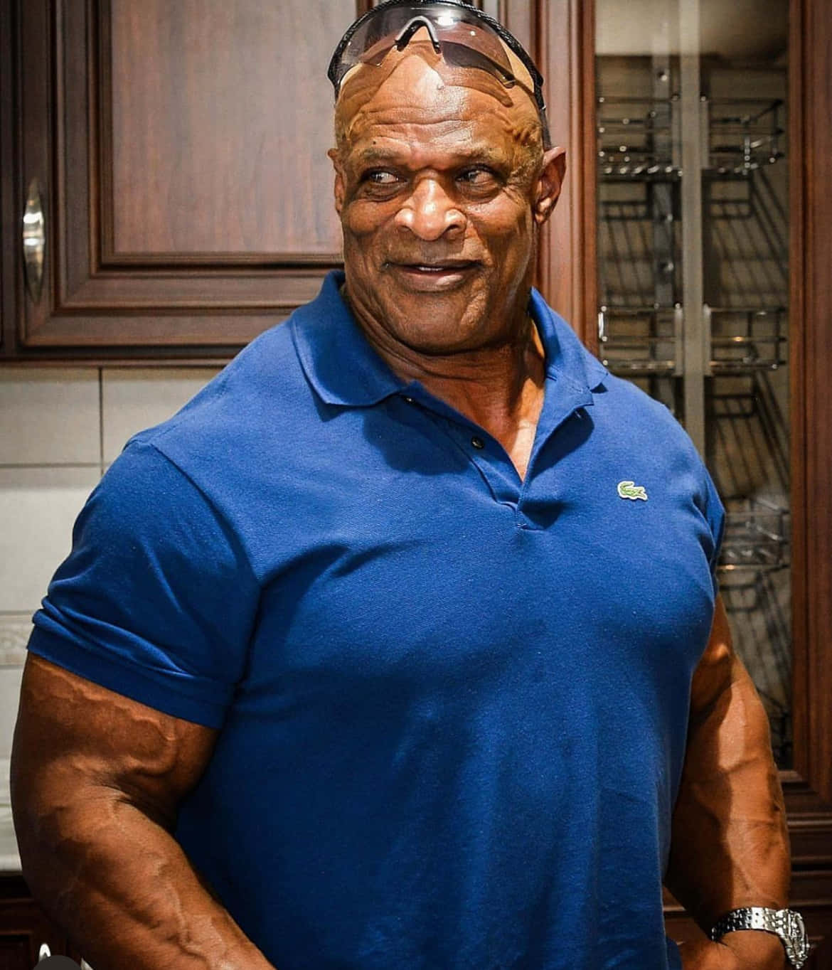 The Normal Side Guy Of Ronnie Coleman Wallpaper
