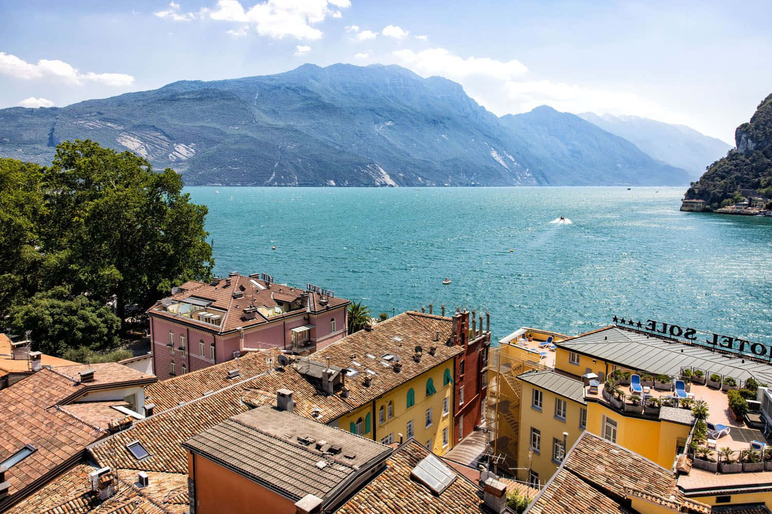Roof View In Lago Di Garda Wallpaper